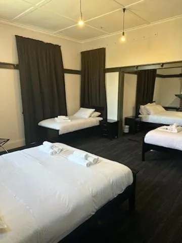 Photo of the whole room, Bed in Royal Hotel Ryde