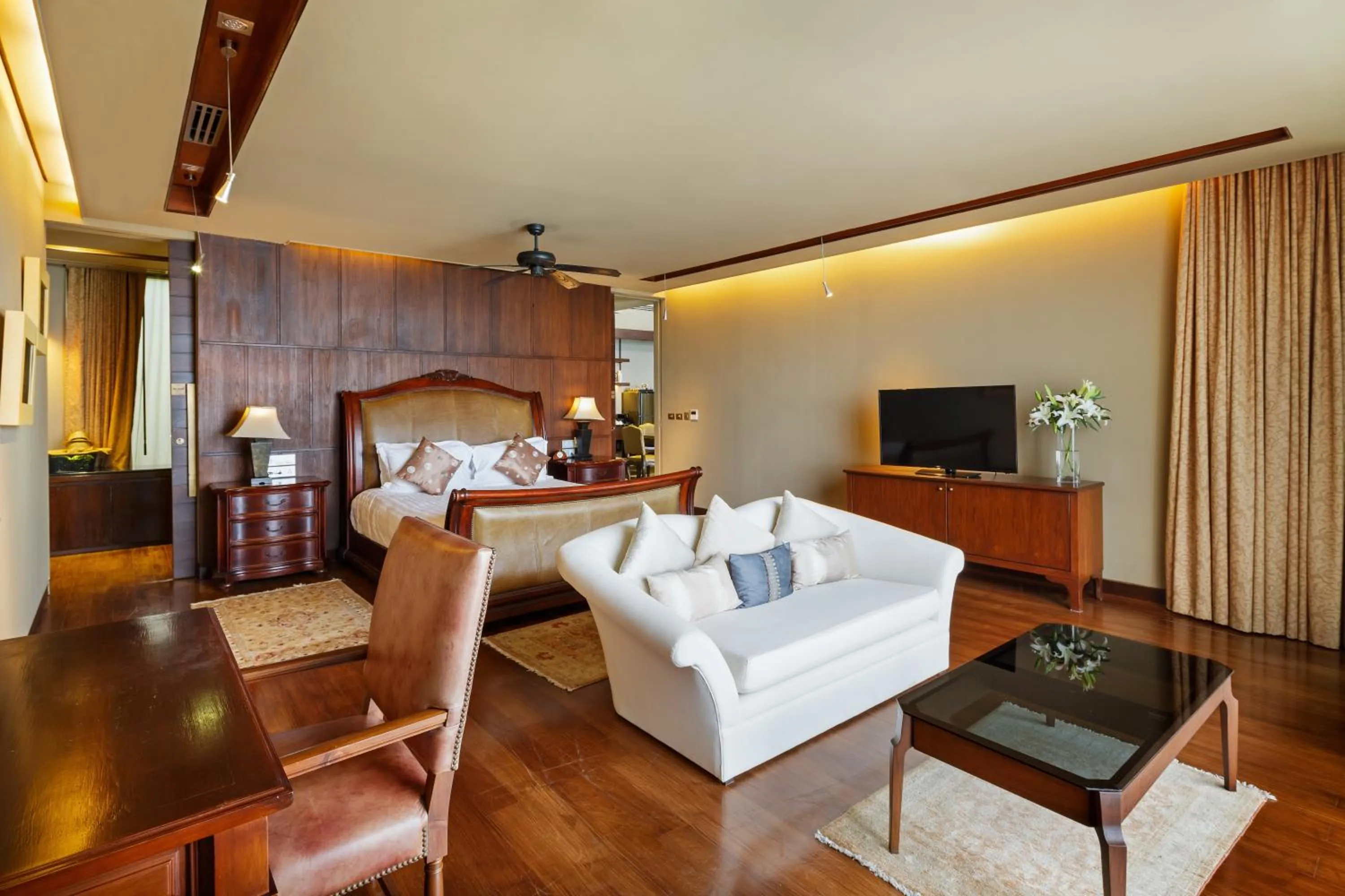 Bedroom, Bed in Impiana Private Villas Kata Noi