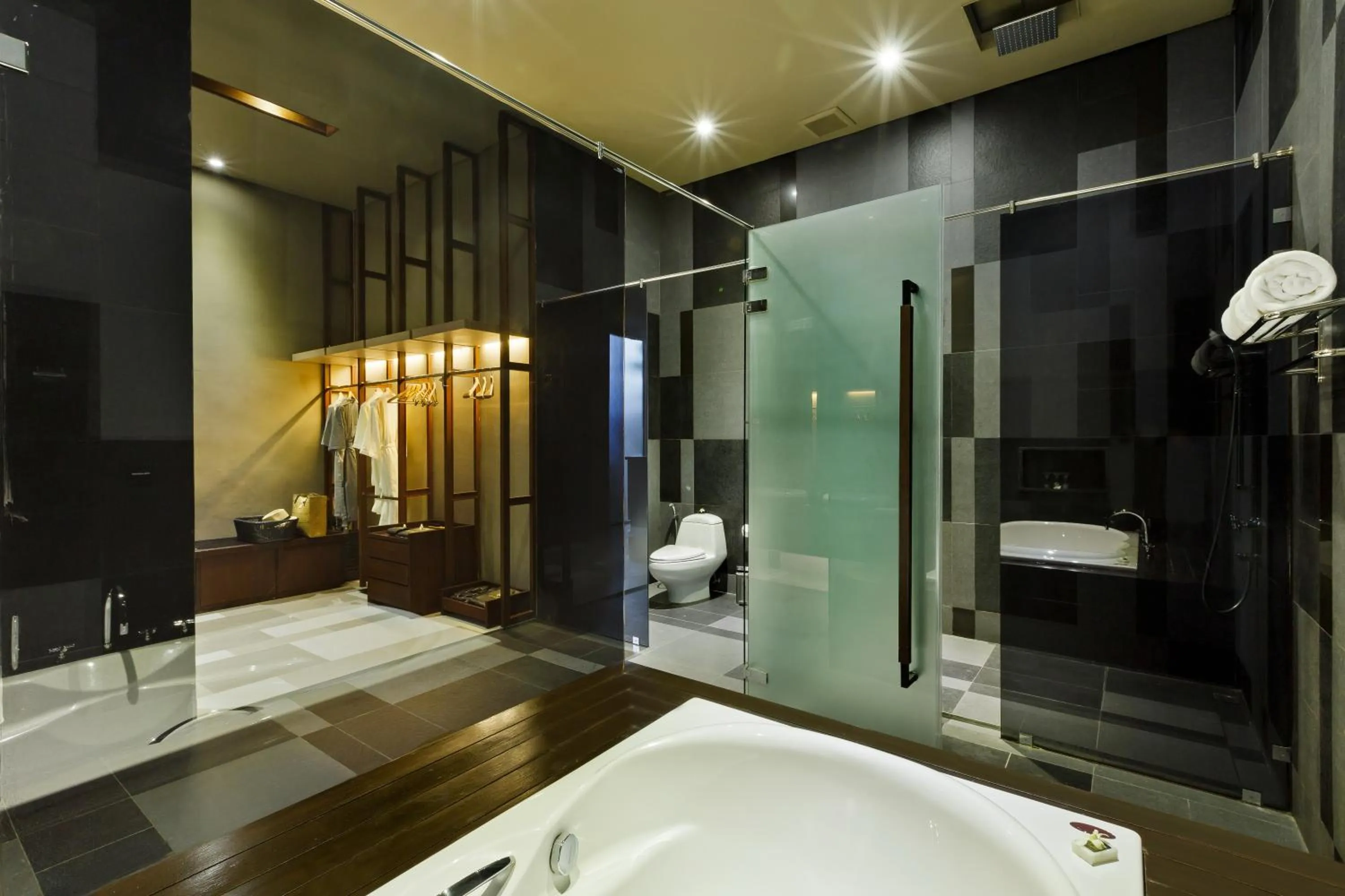 Bathroom in Impiana Private Villas Kata Noi