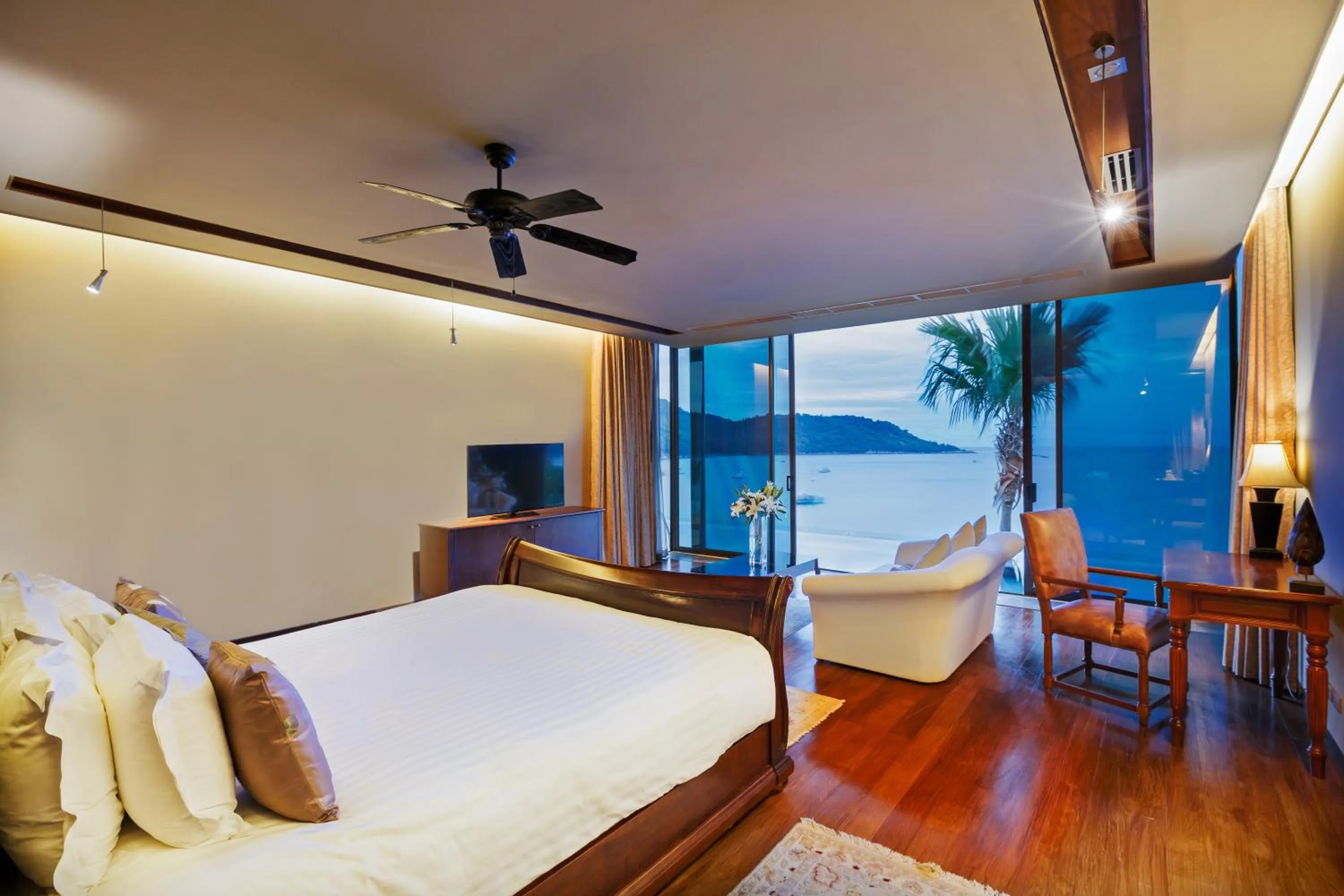 Bedroom, Bed in Impiana Private Villas Kata Noi