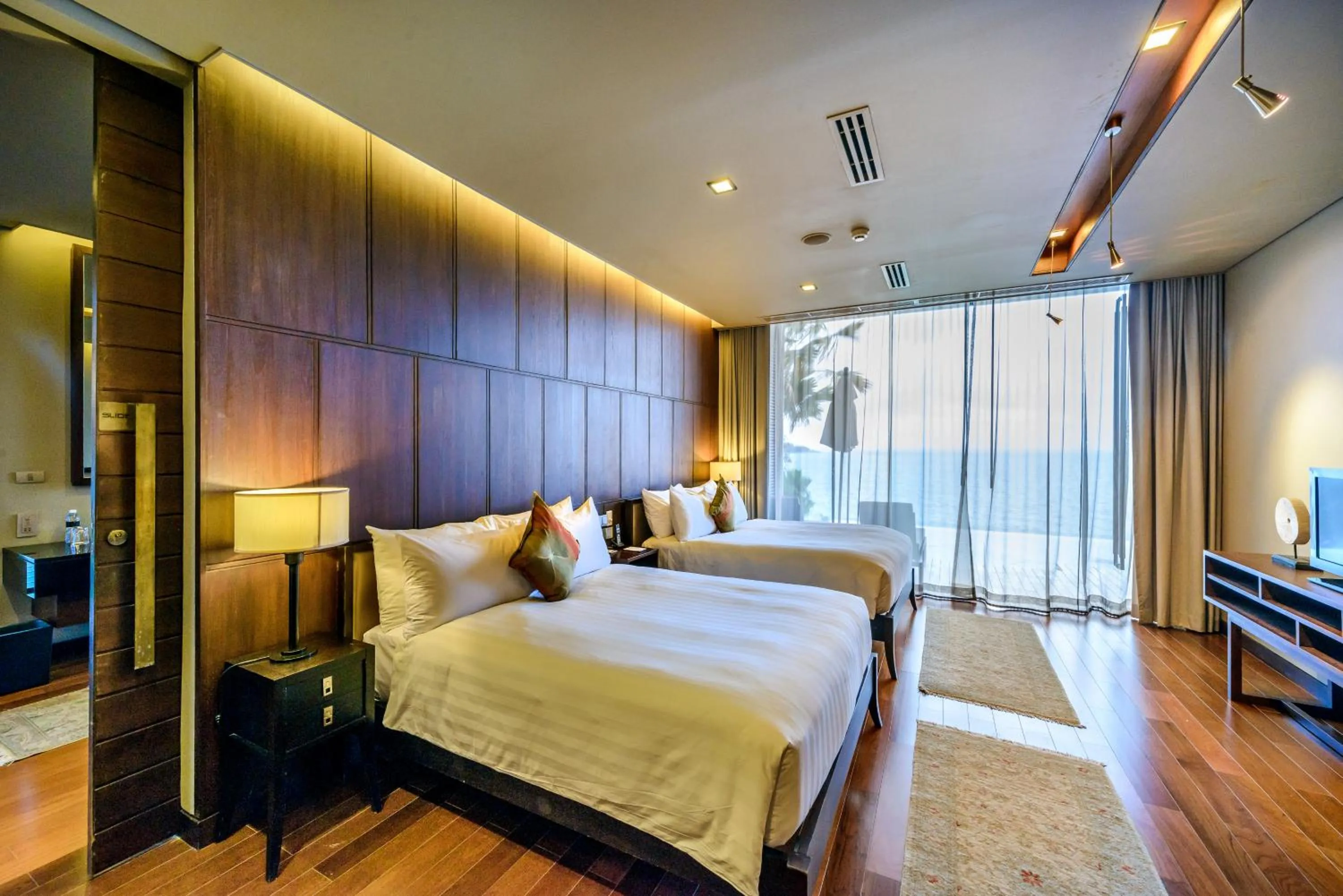 Bedroom, Bed in Impiana Private Villas Kata Noi