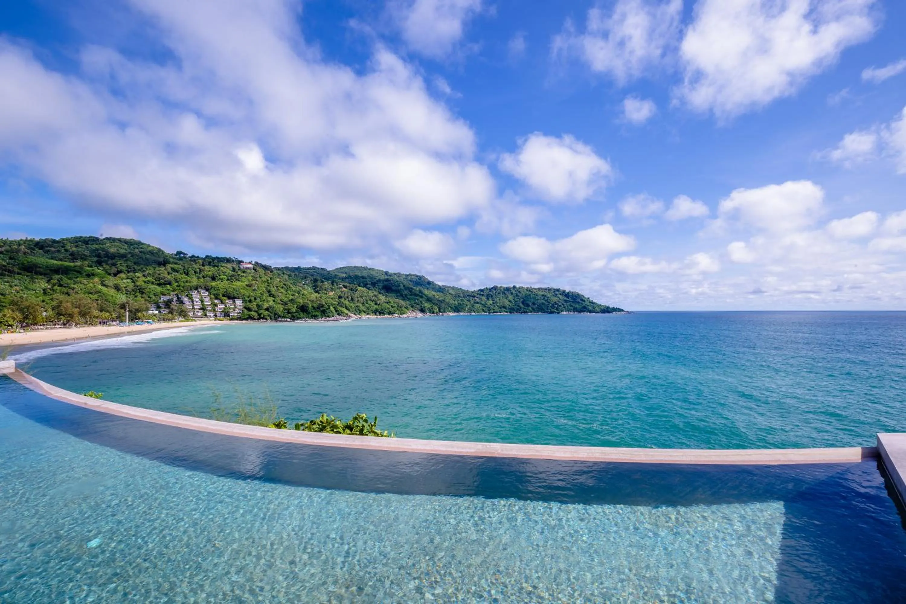 Swimming pool in Impiana Private Villas Kata Noi