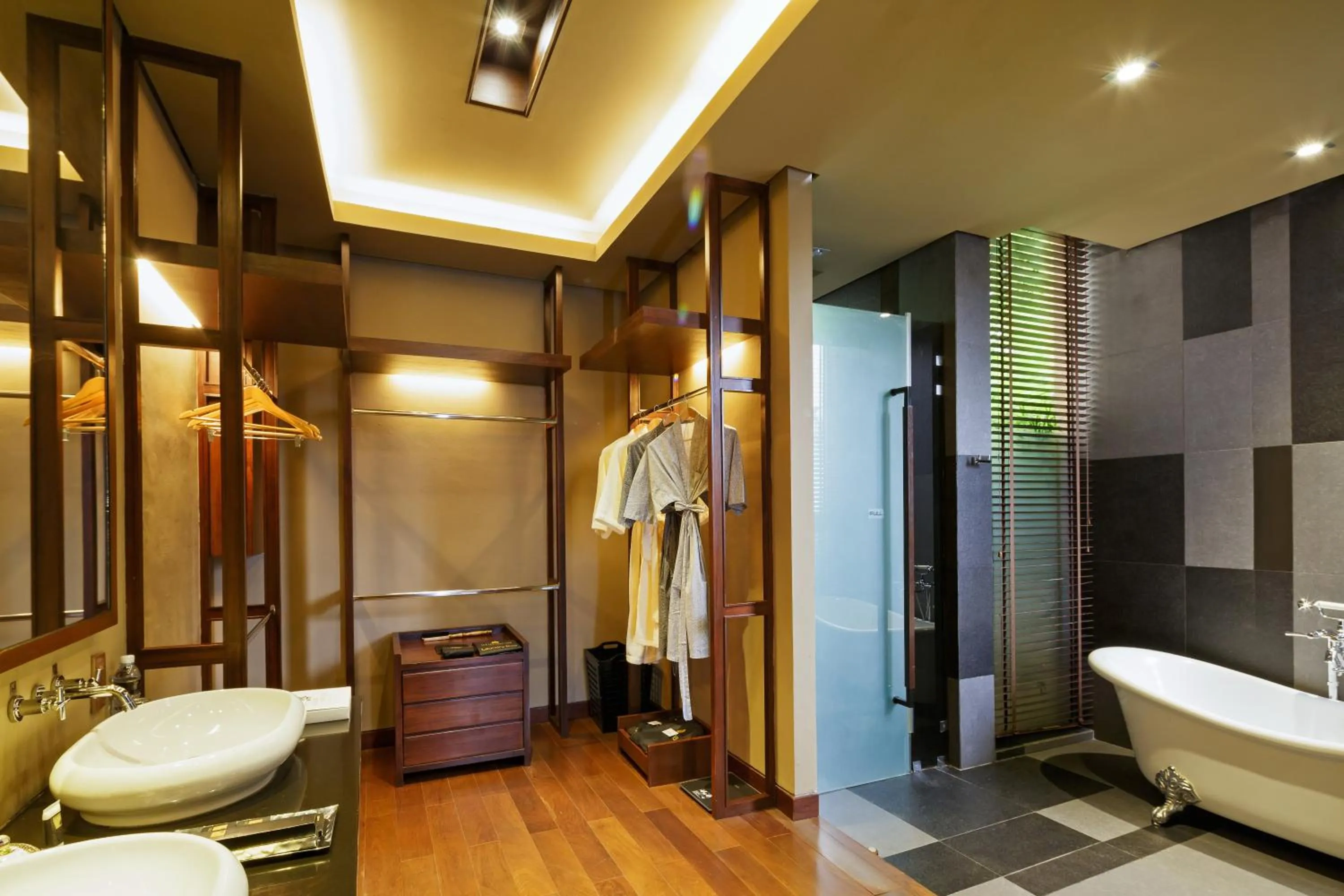 Bathroom in Impiana Private Villas Kata Noi