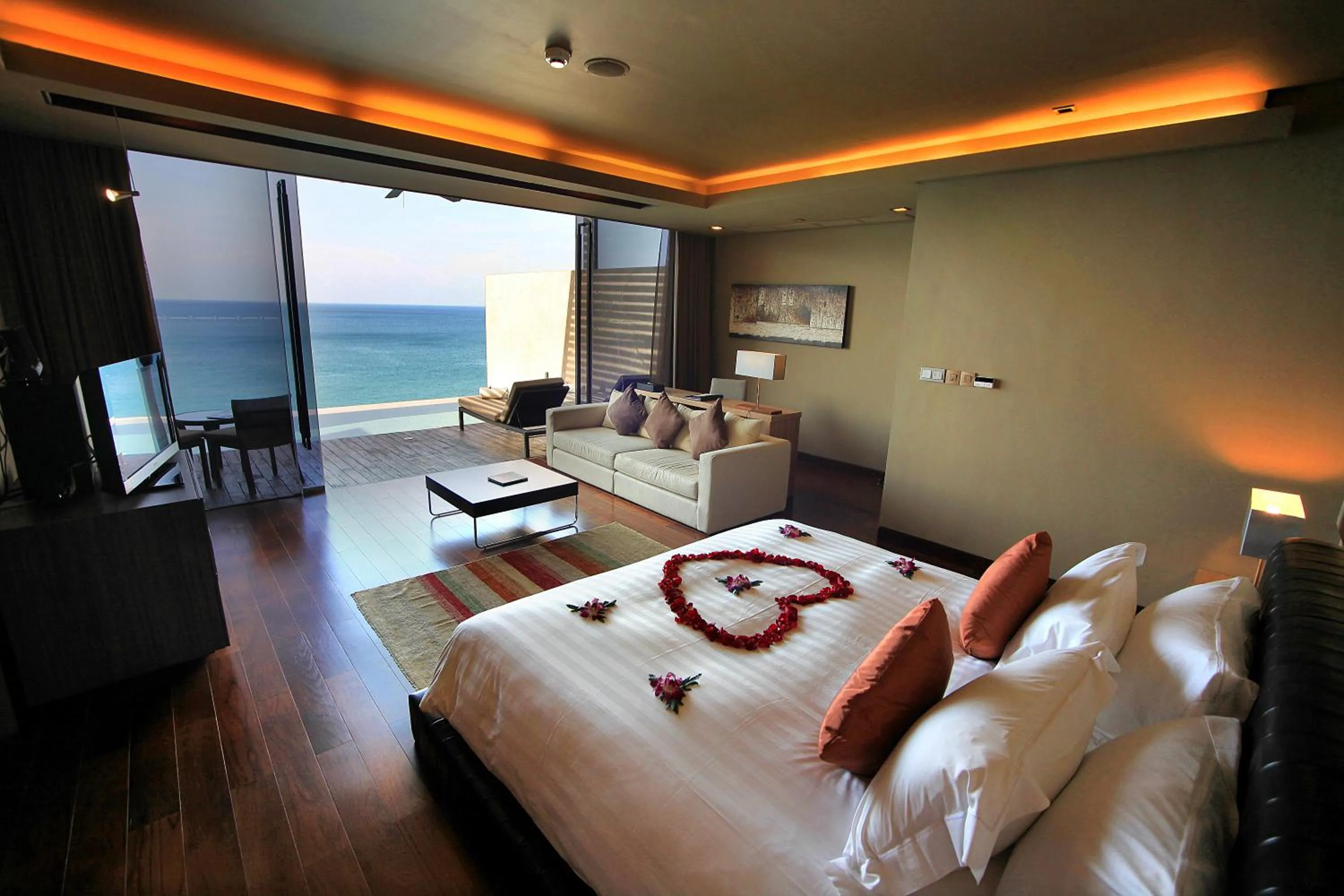 Bedroom, Bed in Impiana Private Villas Kata Noi