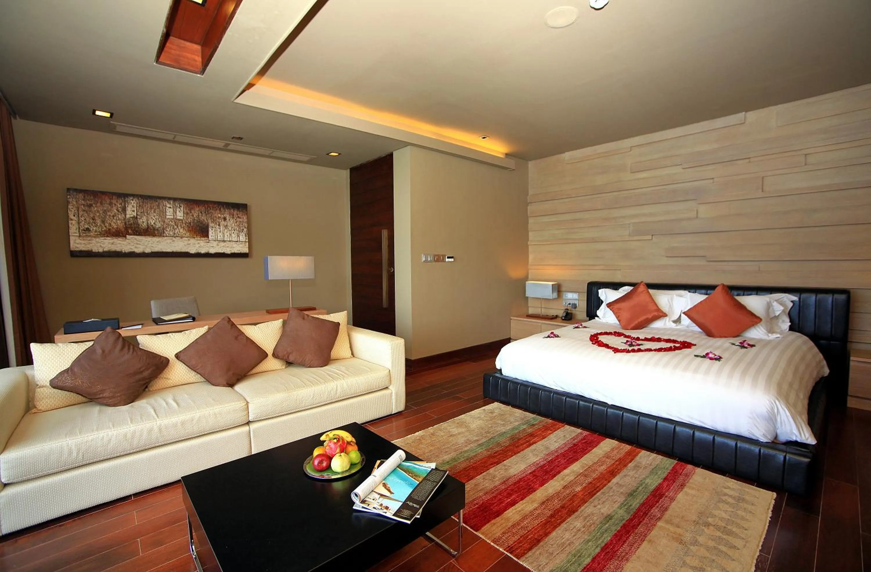 Bedroom, Bed in Impiana Private Villas Kata Noi