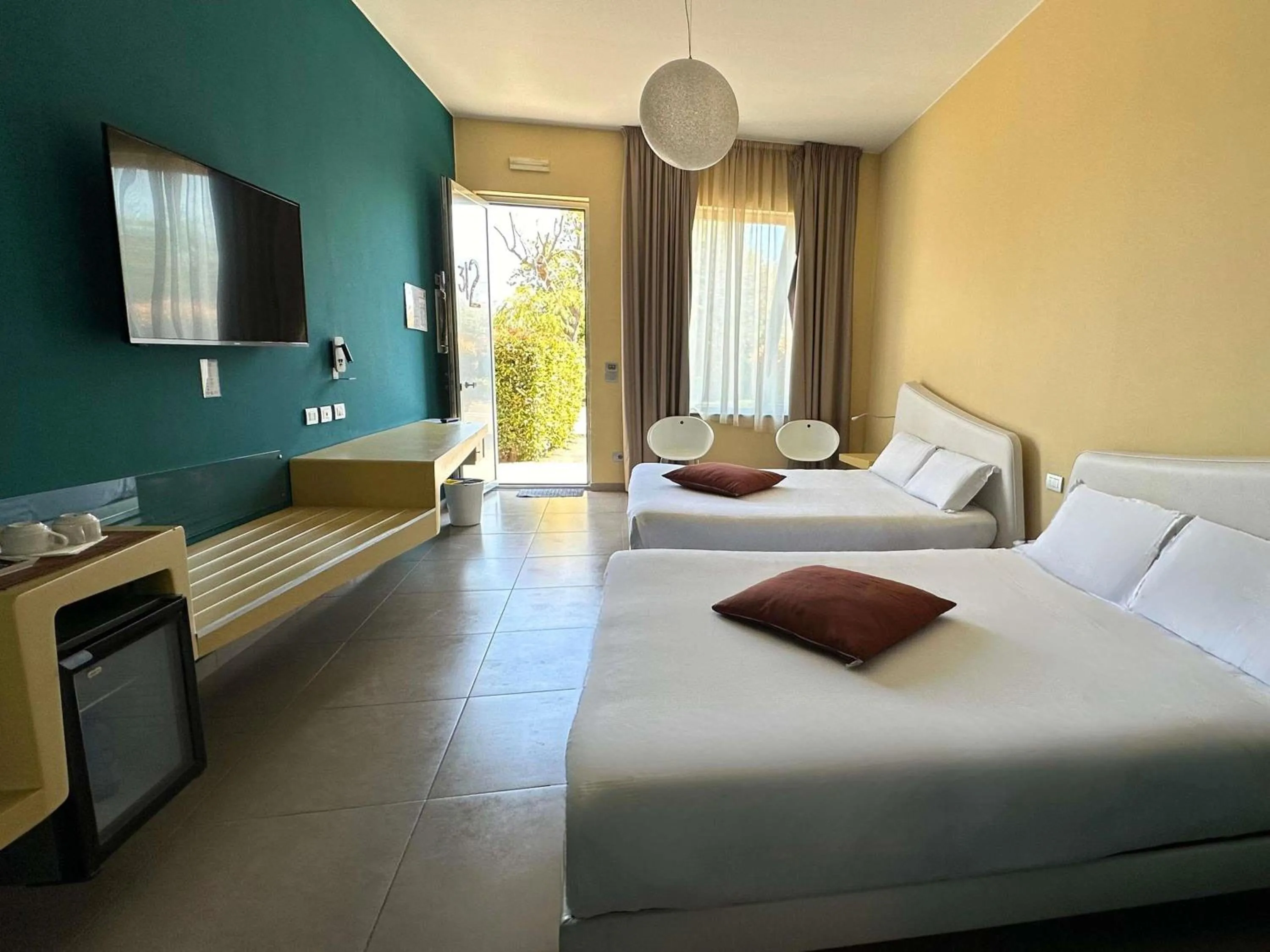Bedroom, Bed in ibis Styles Catania Acireale
