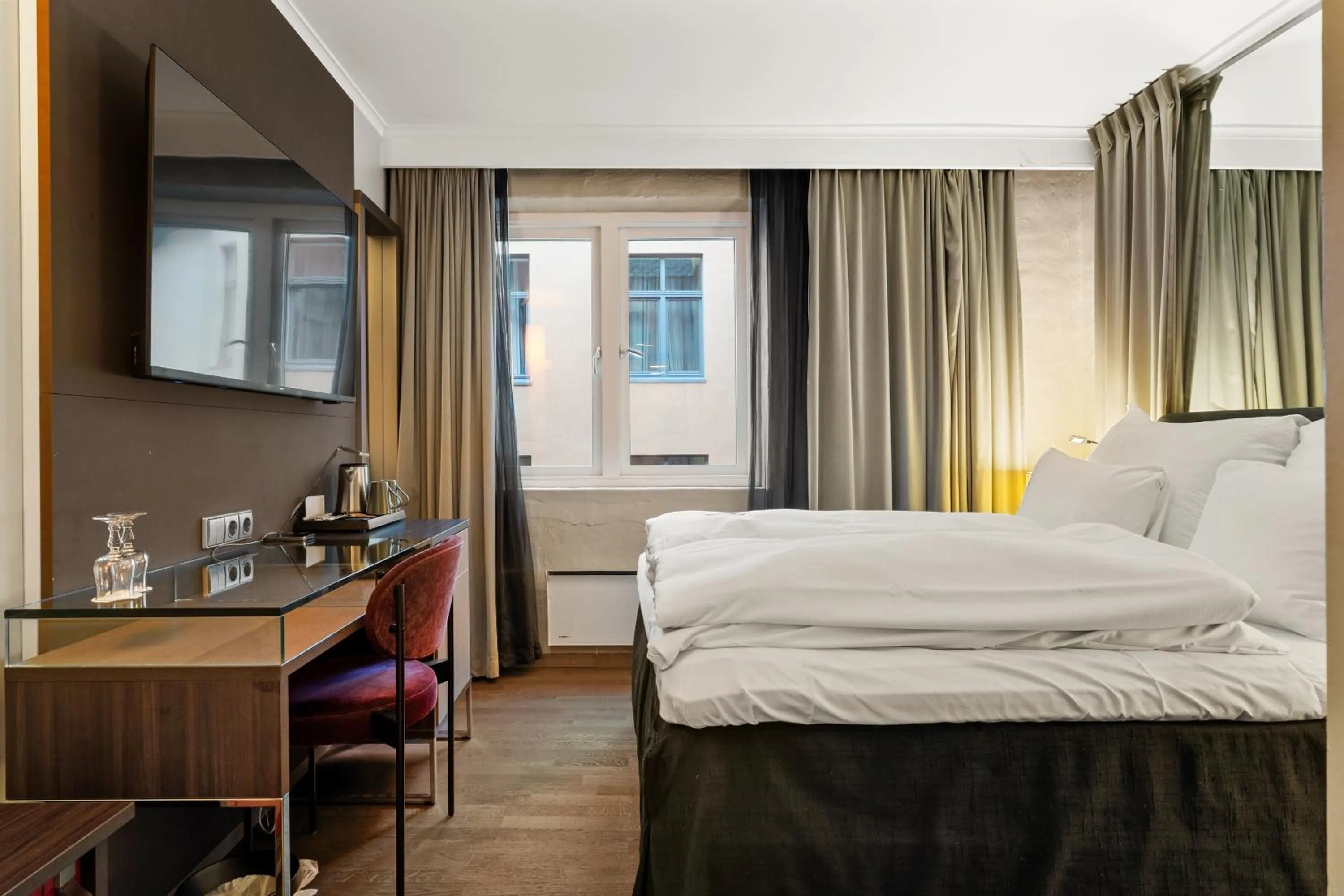 Bed in Clarion Hotel Admiral