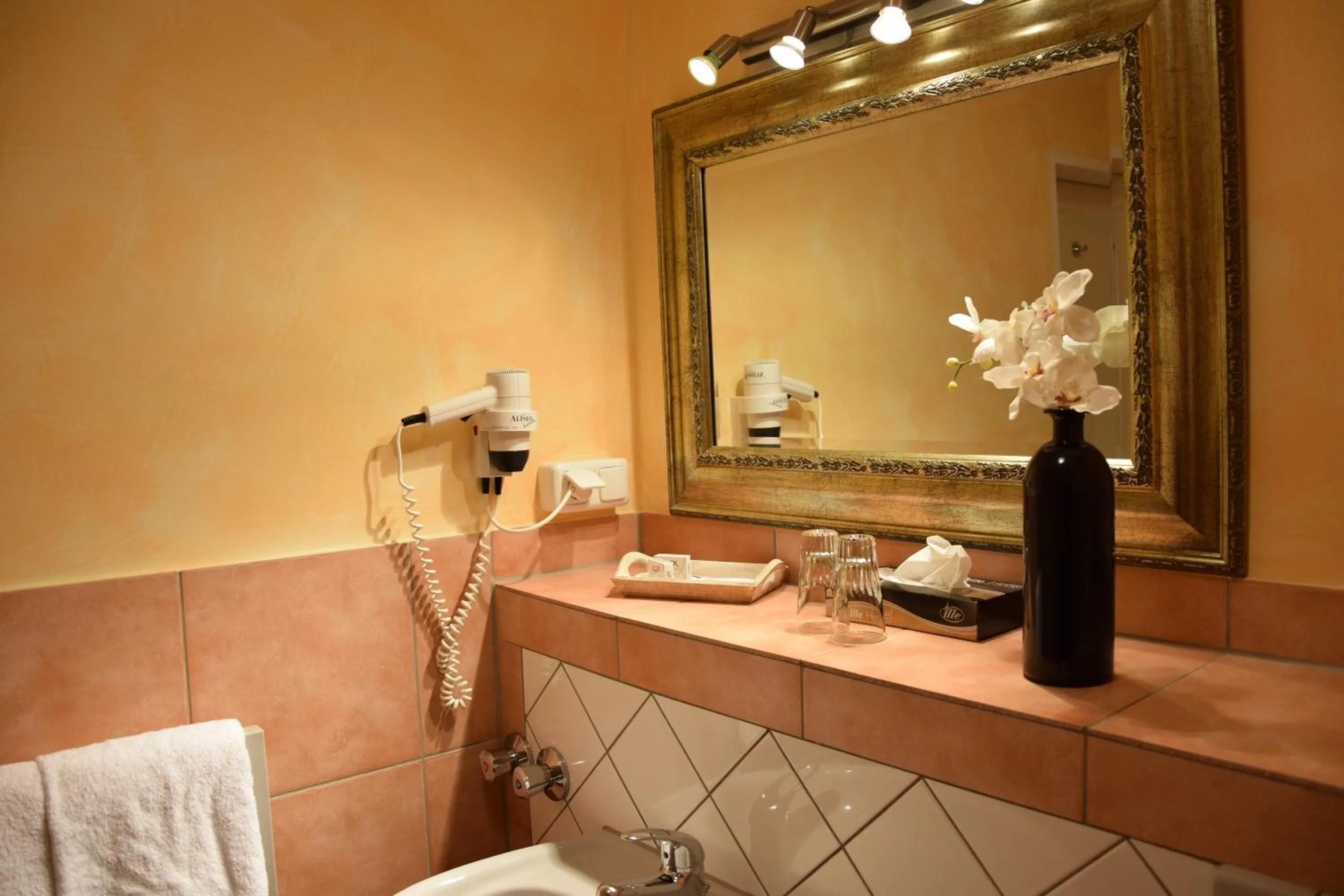 Photo of the whole room in Hotel Landhaus Knappmann