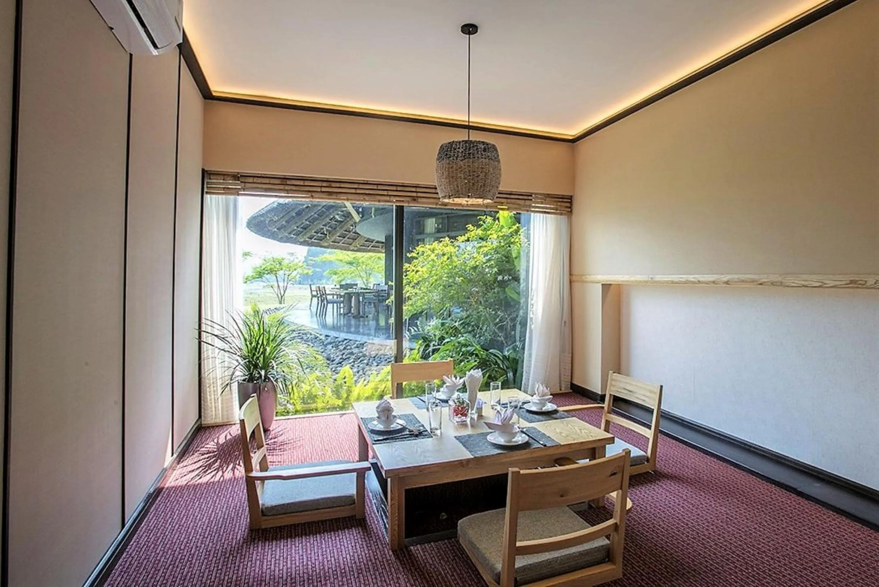 Restaurant/places to eat in Serena Kim Boi Resort - Hoa Binh