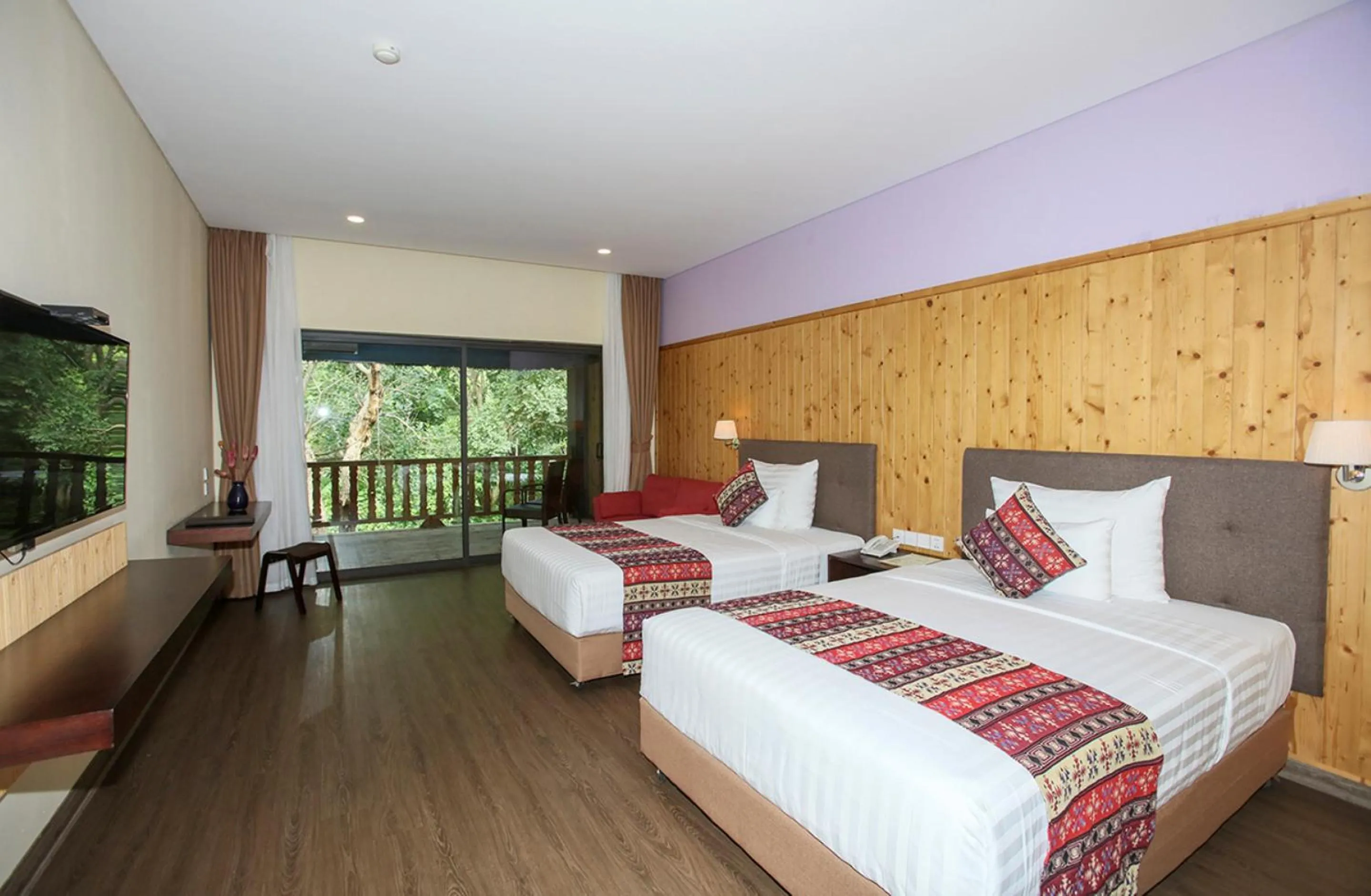 Bedroom, Bed in Serena Kim Boi Resort - Hoa Binh