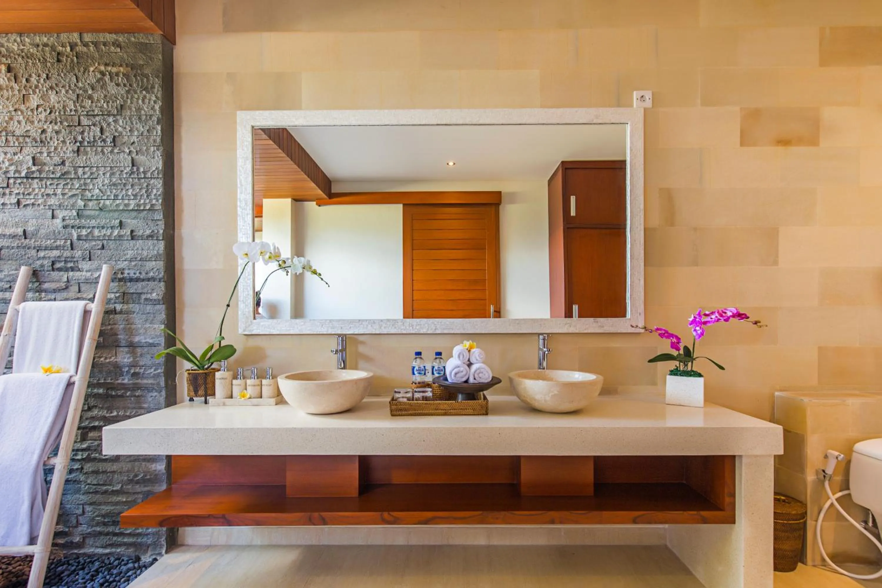 Bathroom in Alosta Luxury Private Villa