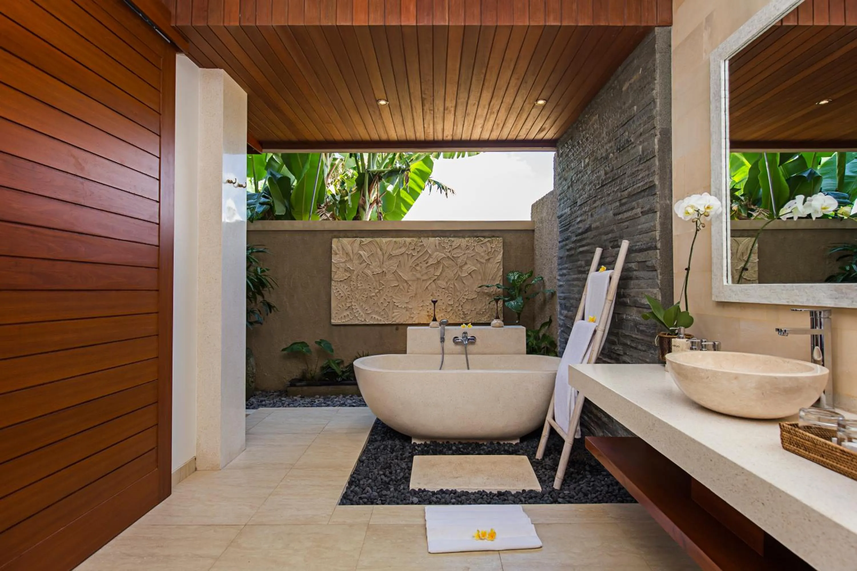 Bathroom in Alosta Luxury Private Villa