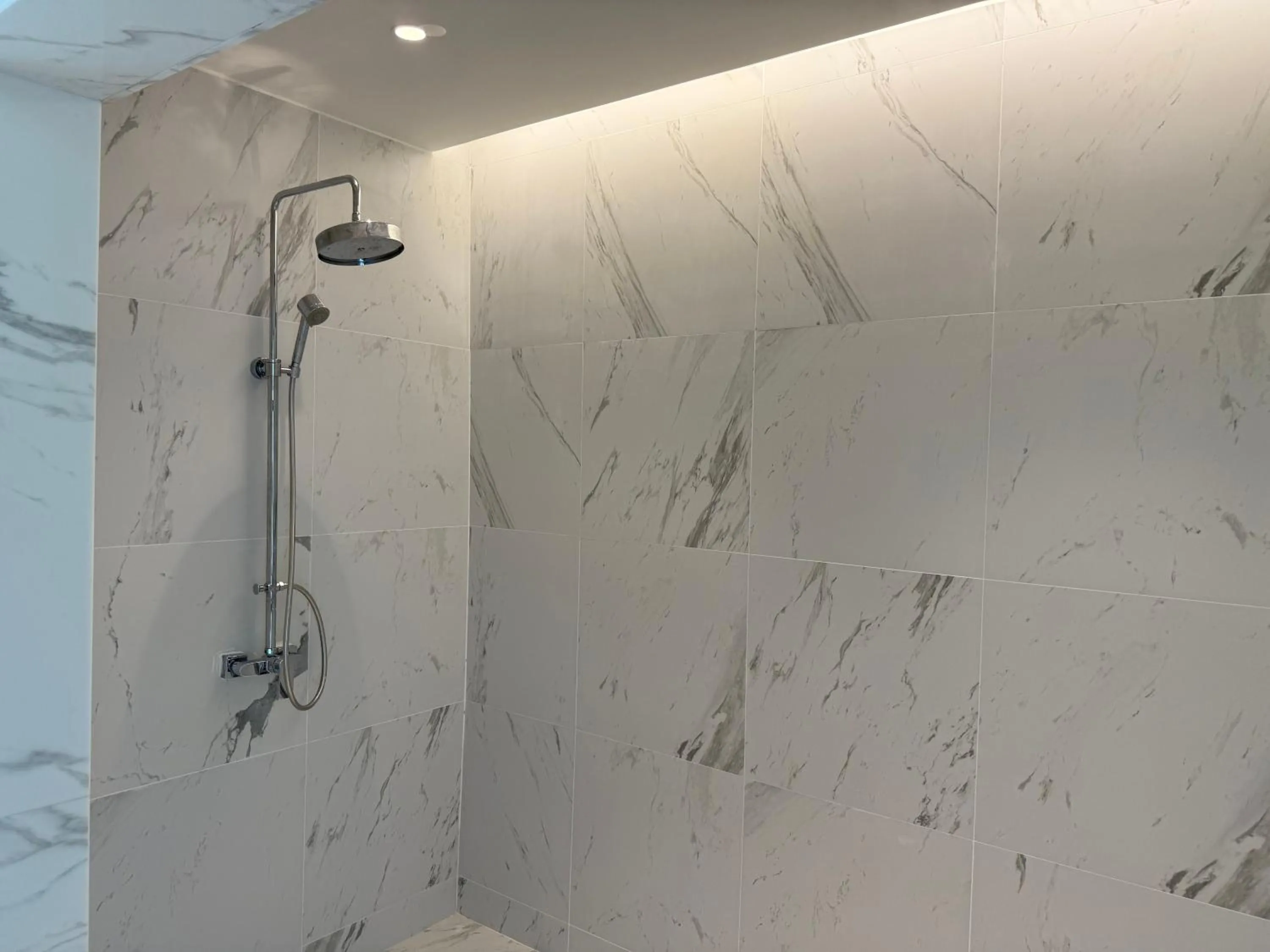 Shower in Sukhothai Treasure Resort & Spa