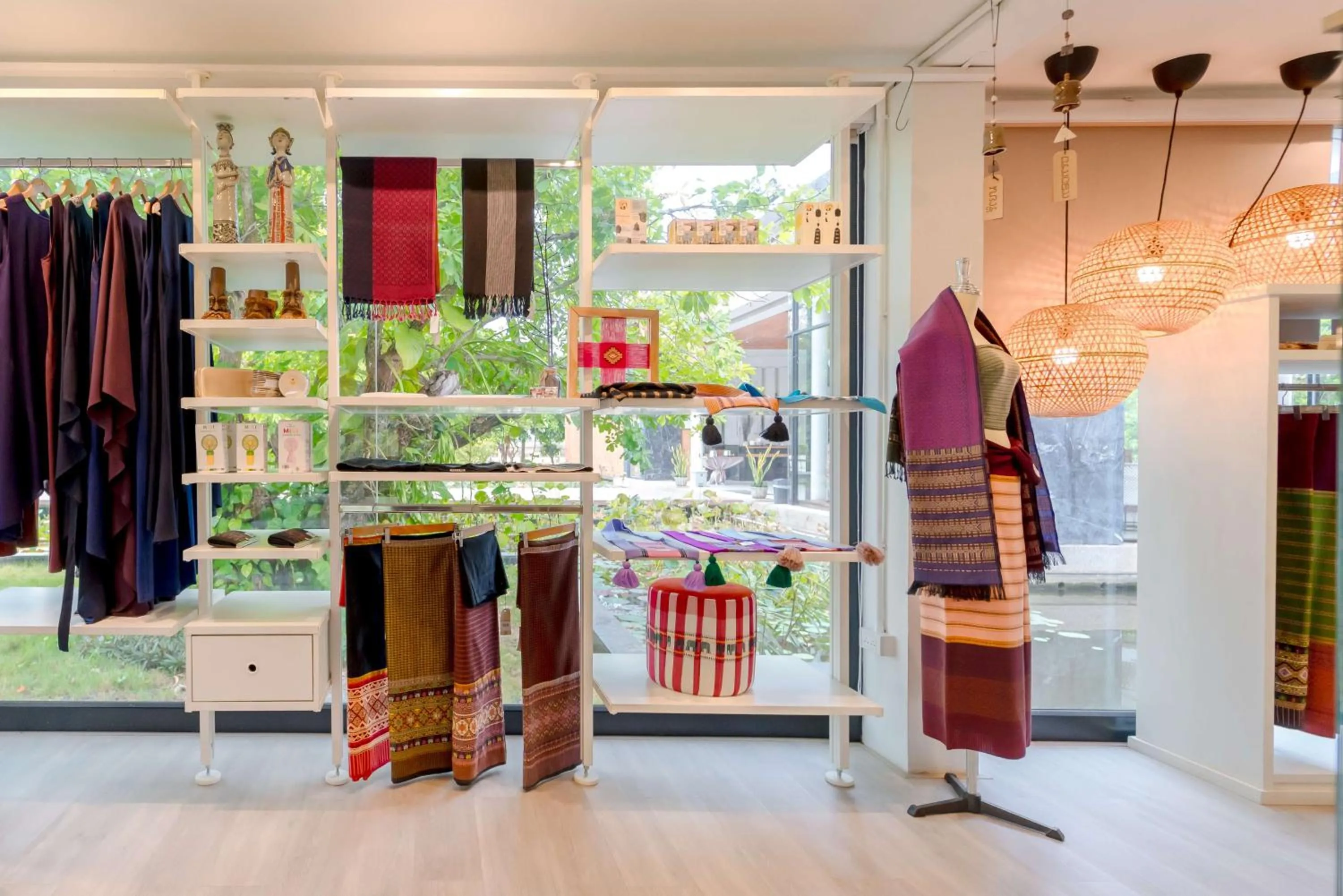 Shopping Area in Sukhothai Treasure Resort & Spa