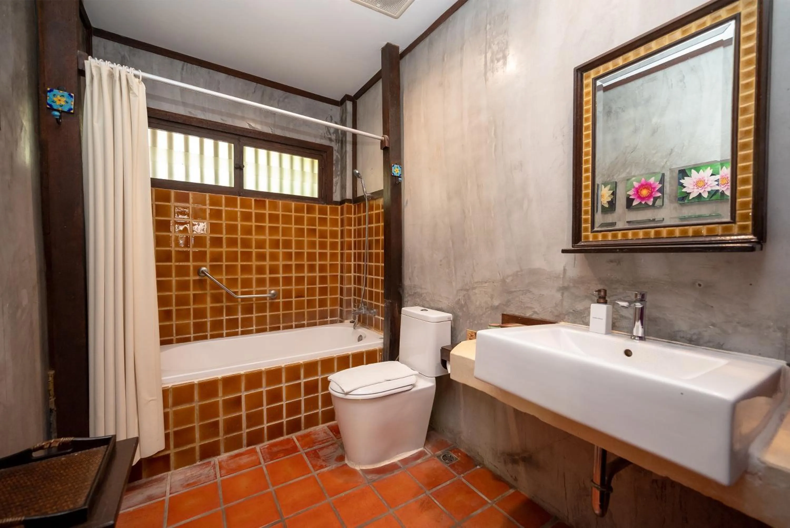 Toilet in Legendha Sukhothai Hotel