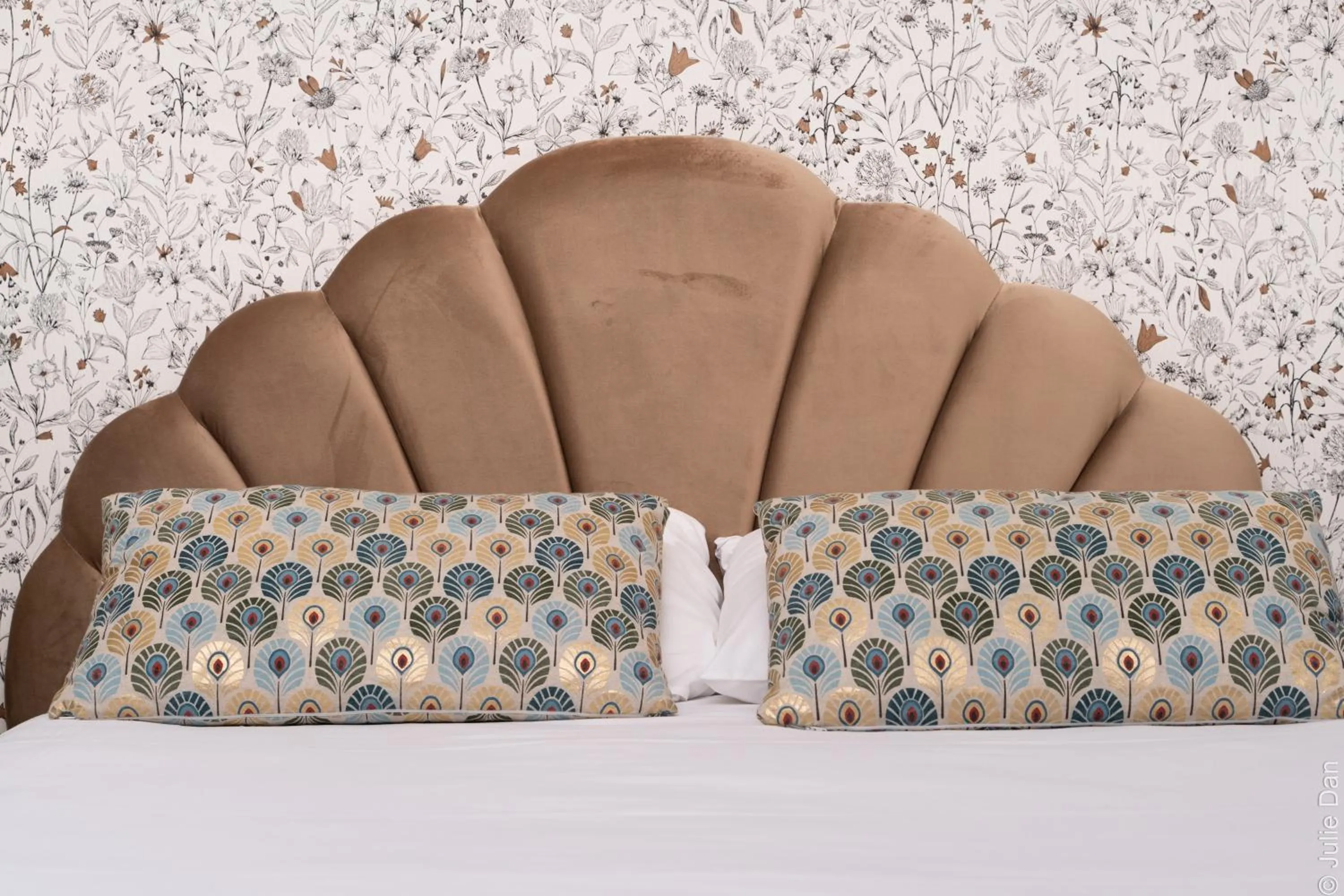 Photo of the whole room, Bed in Hotel Mirabeau