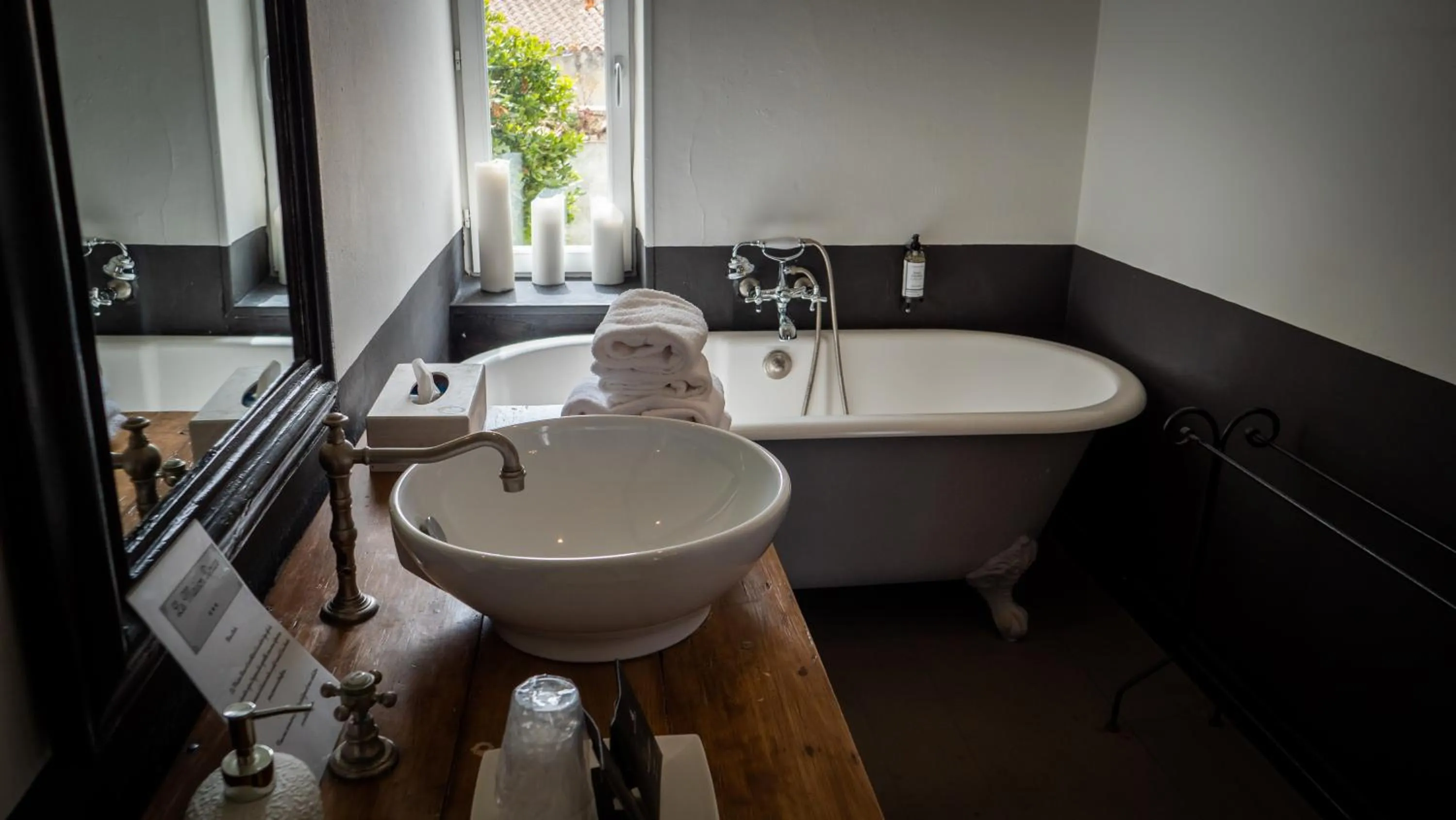 Bathroom in La Maison Douce