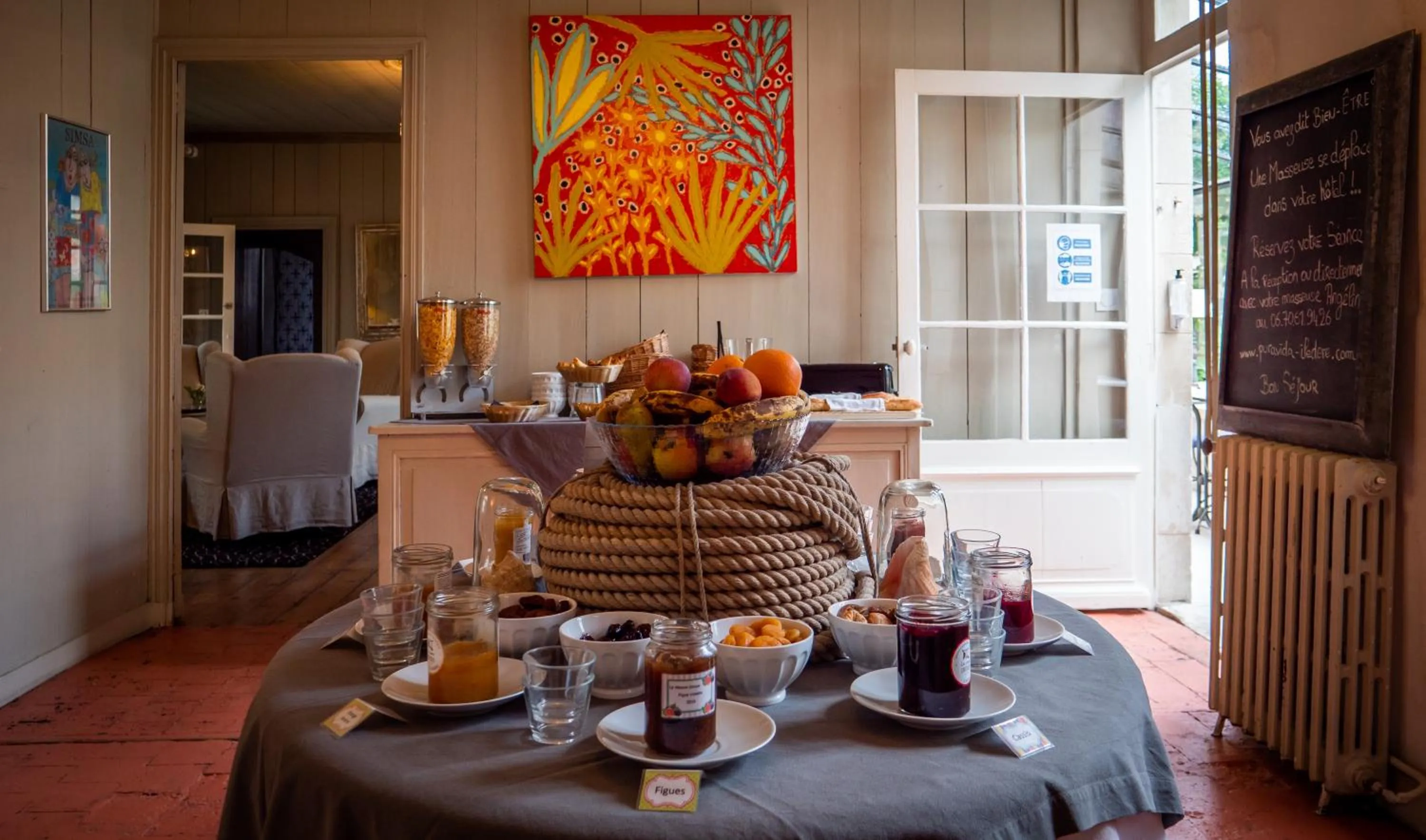 Continental breakfast in La Maison Douce