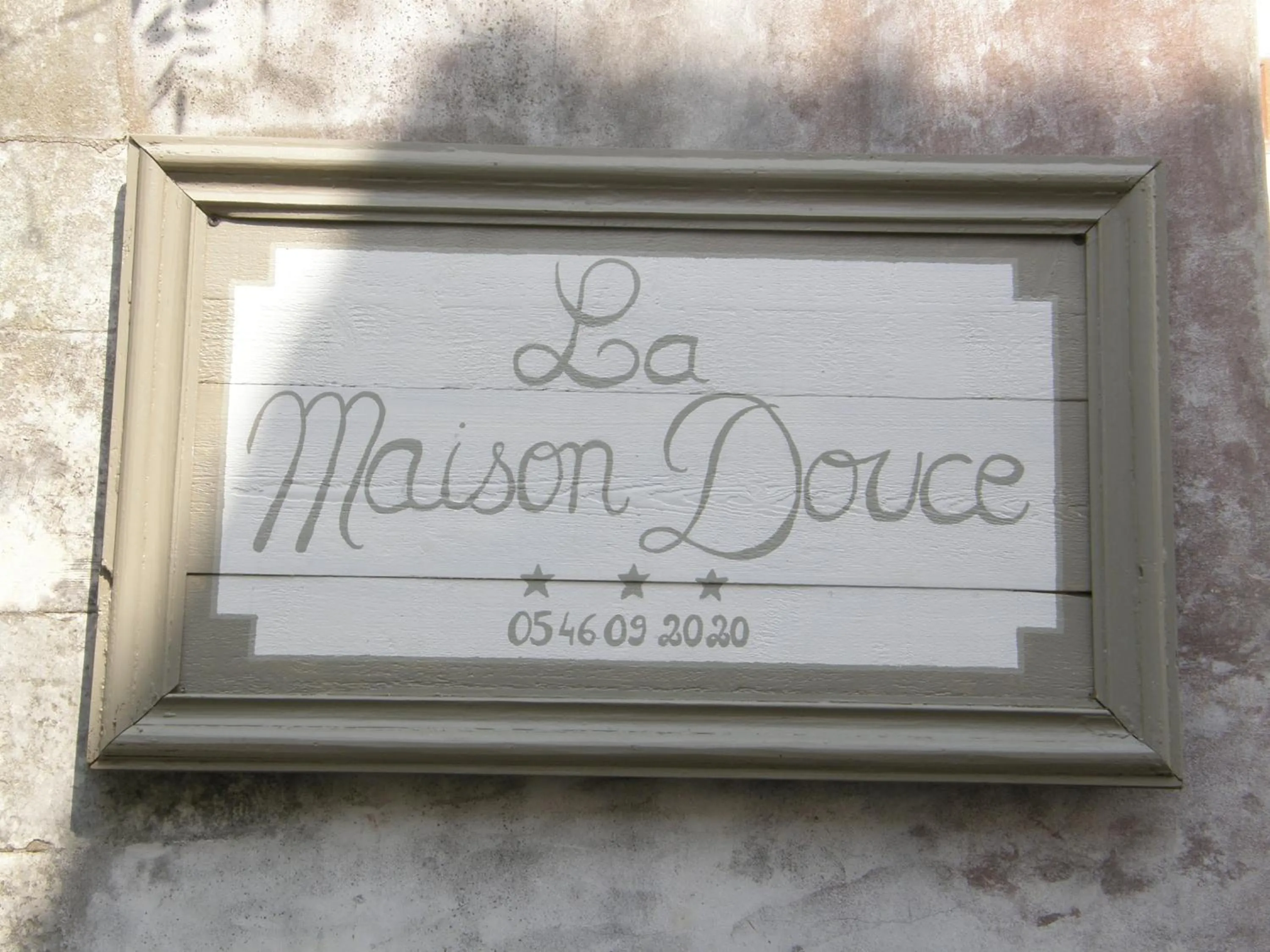 Facade/entrance in La Maison Douce