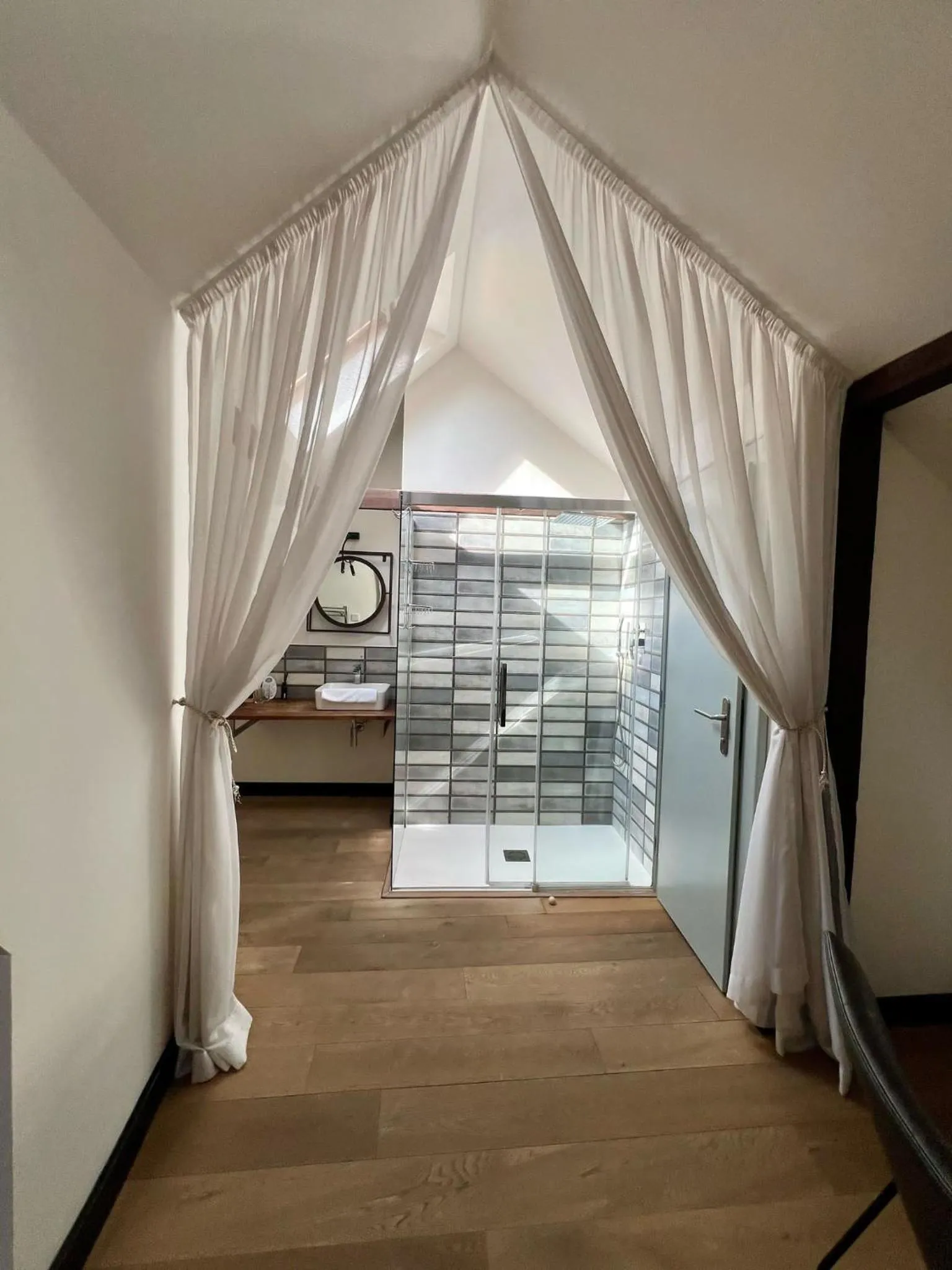 Bathroom, Bed in Antik Hotel Prague