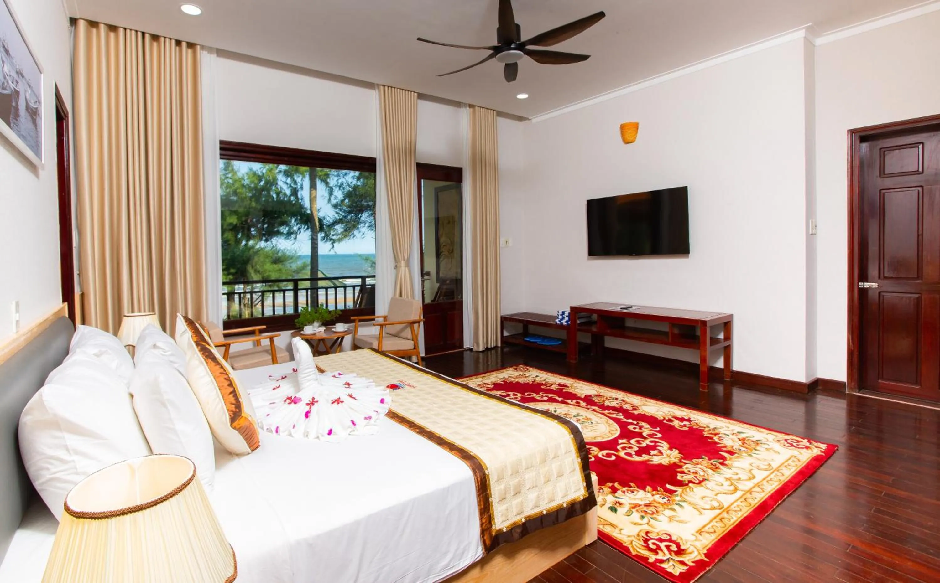 Bed in Golden Coast Resort & Spa