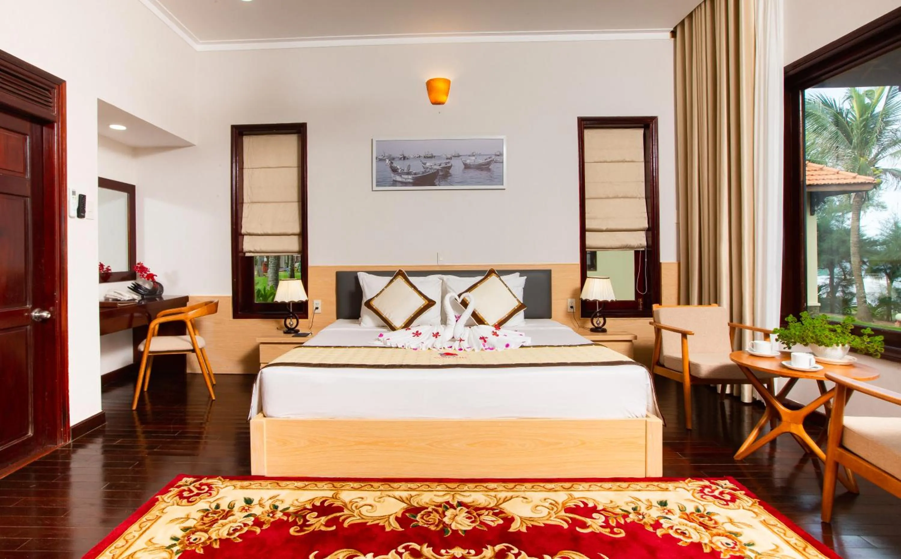 Bedroom, Bed in Golden Coast Resort & Spa