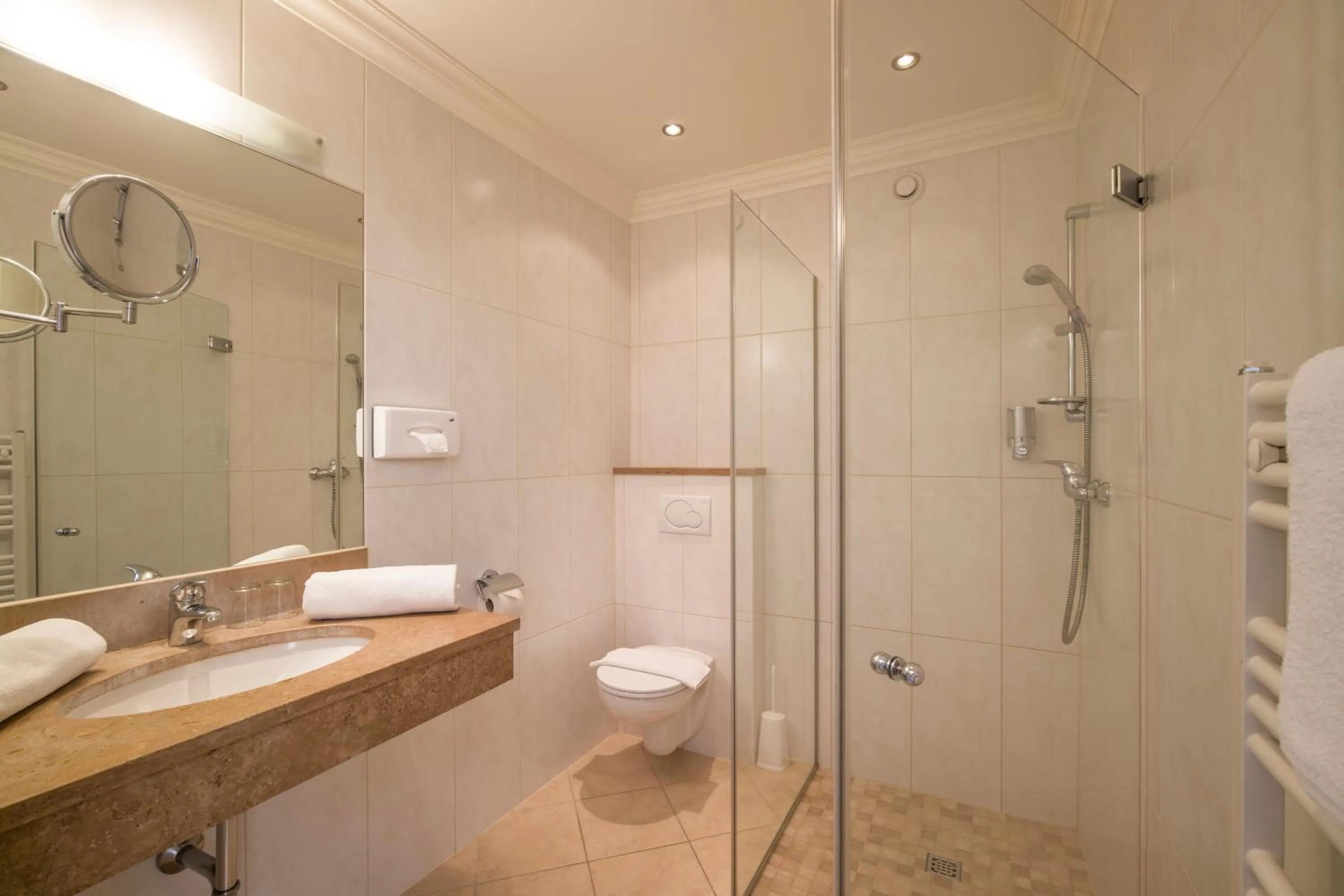 Bathroom in Alpen Glück Hotel Kirchberger Hof