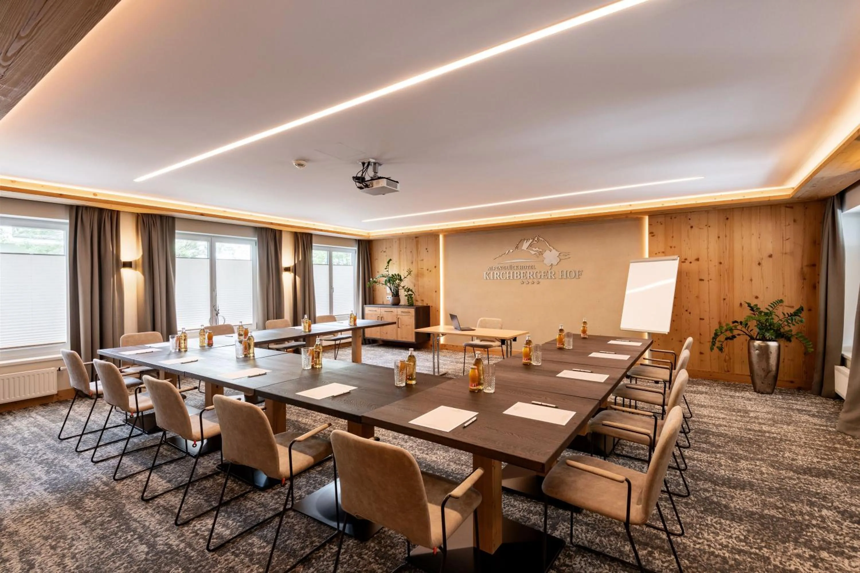 Meeting/conference room in Alpen Glück Hotel Kirchberger Hof