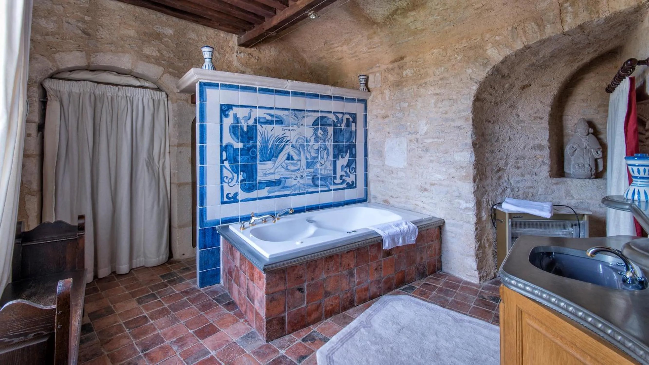 Bathroom in Auberge de l'Abbatiale