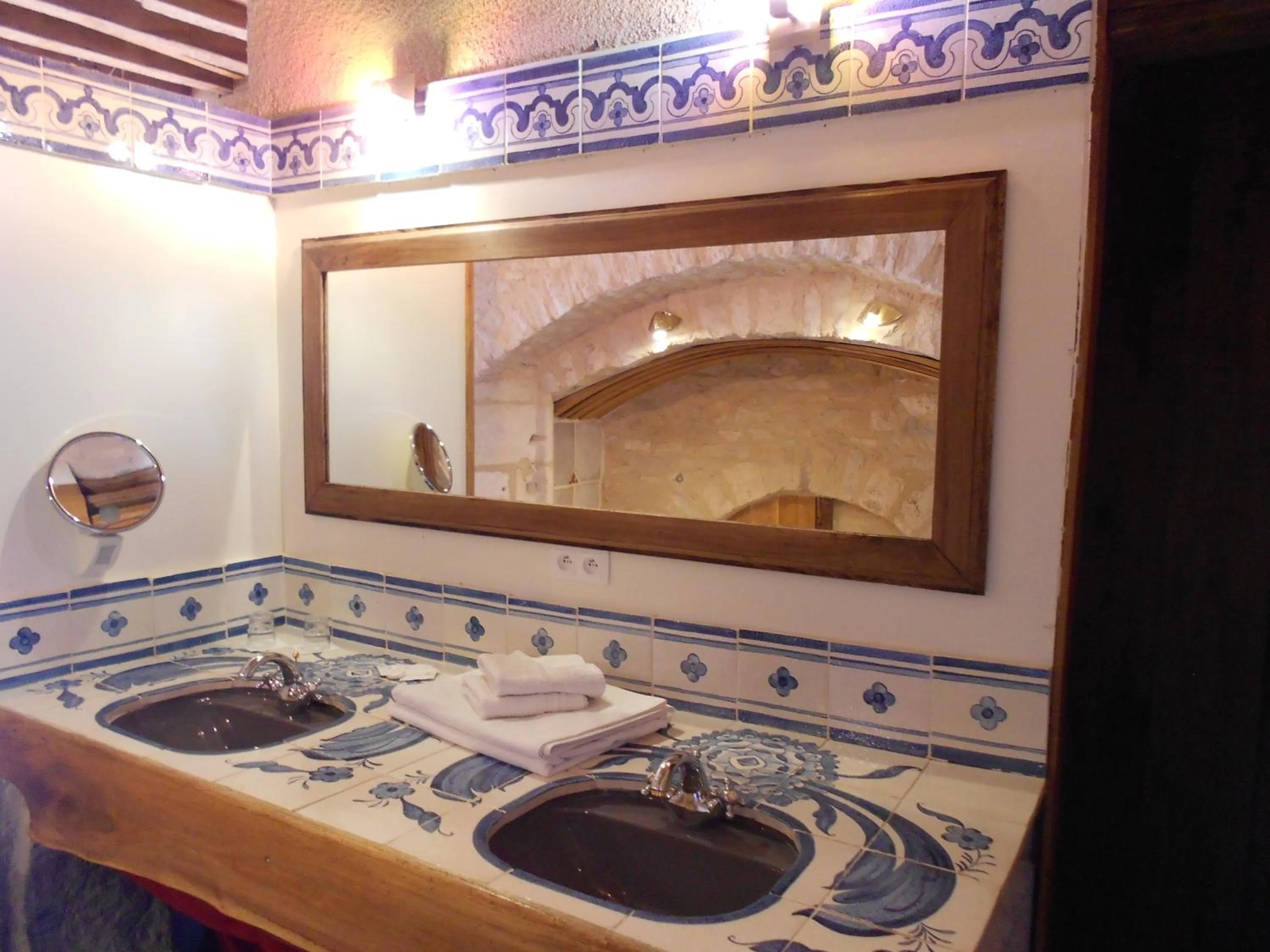 Decorative detail in Auberge de l'Abbatiale