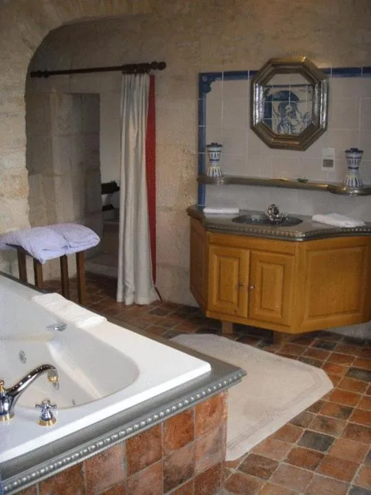 Bathroom in Auberge de l'Abbatiale