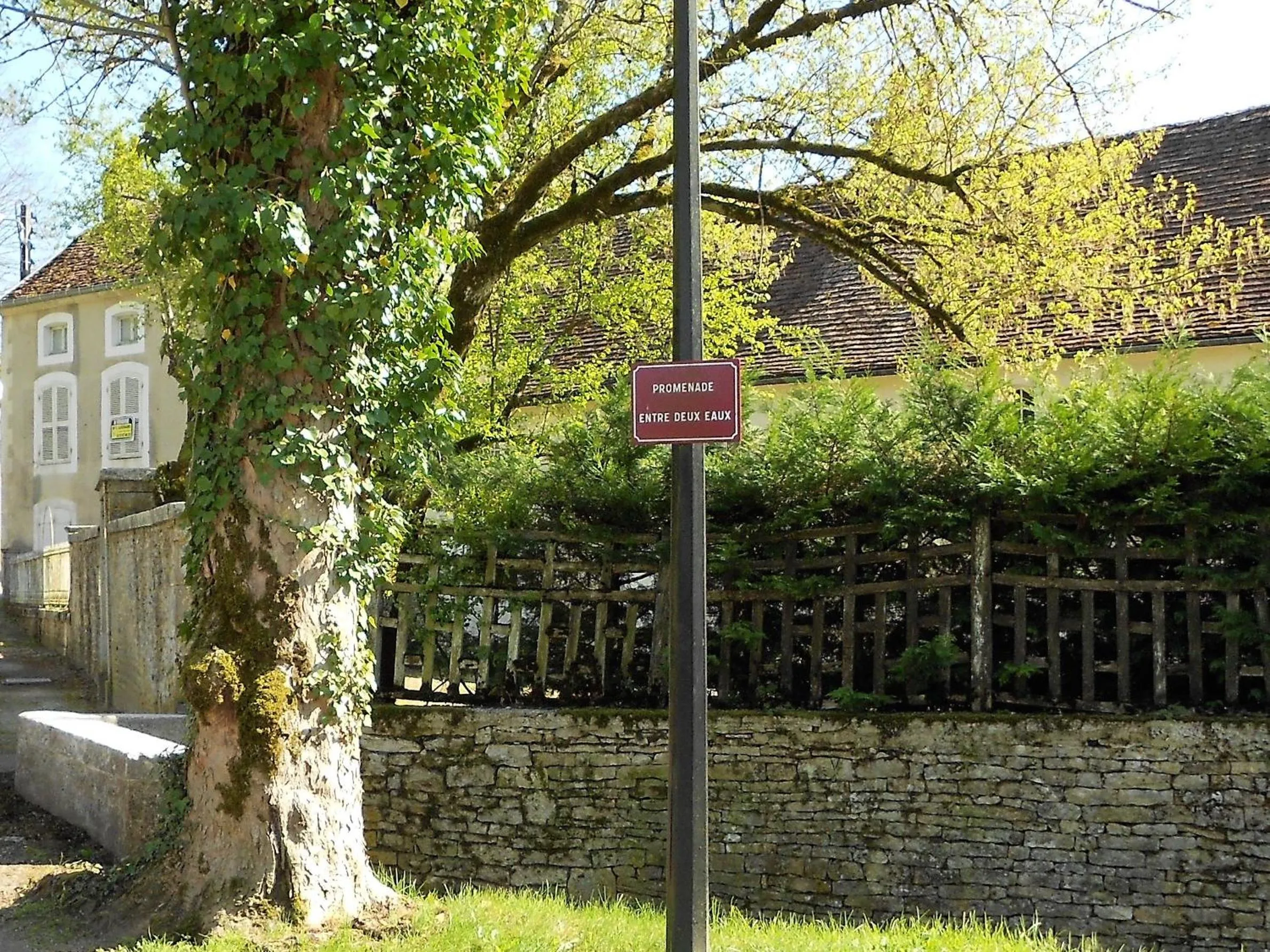 Hiking in Auberge de l'Abbatiale