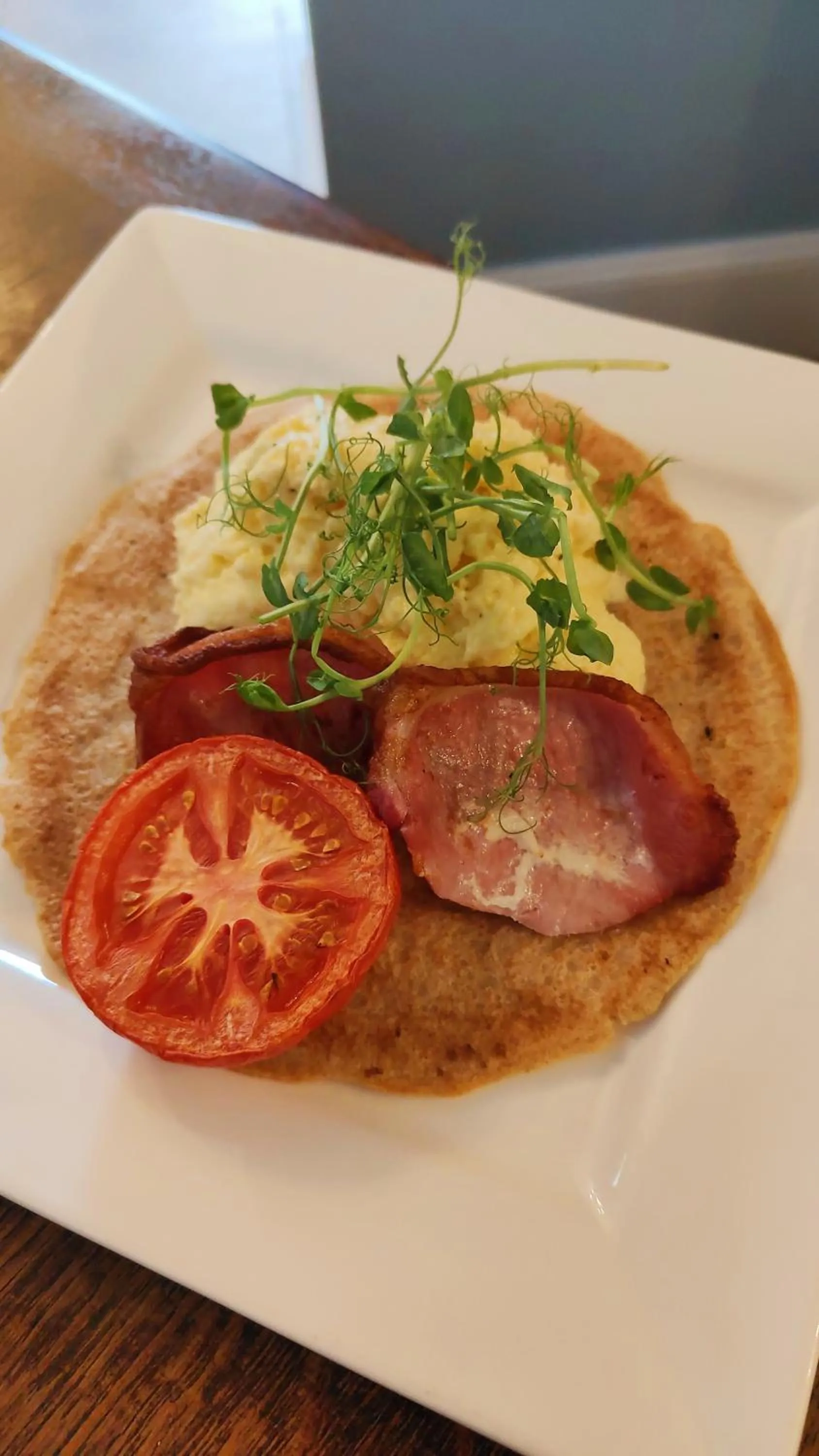 Food in Oakhill Hotel