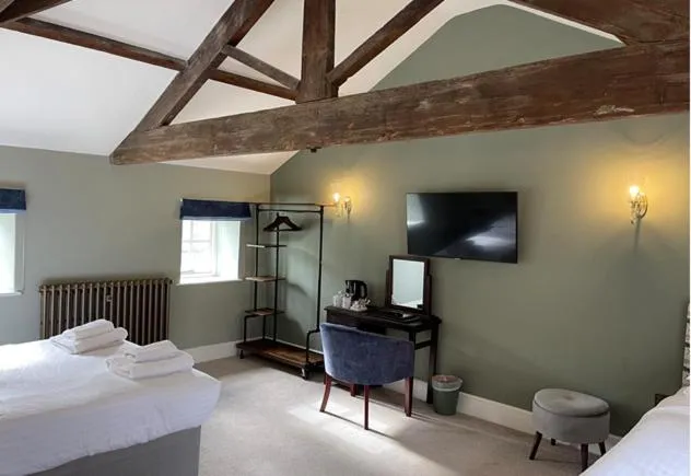 Bed in Oakhill Hotel