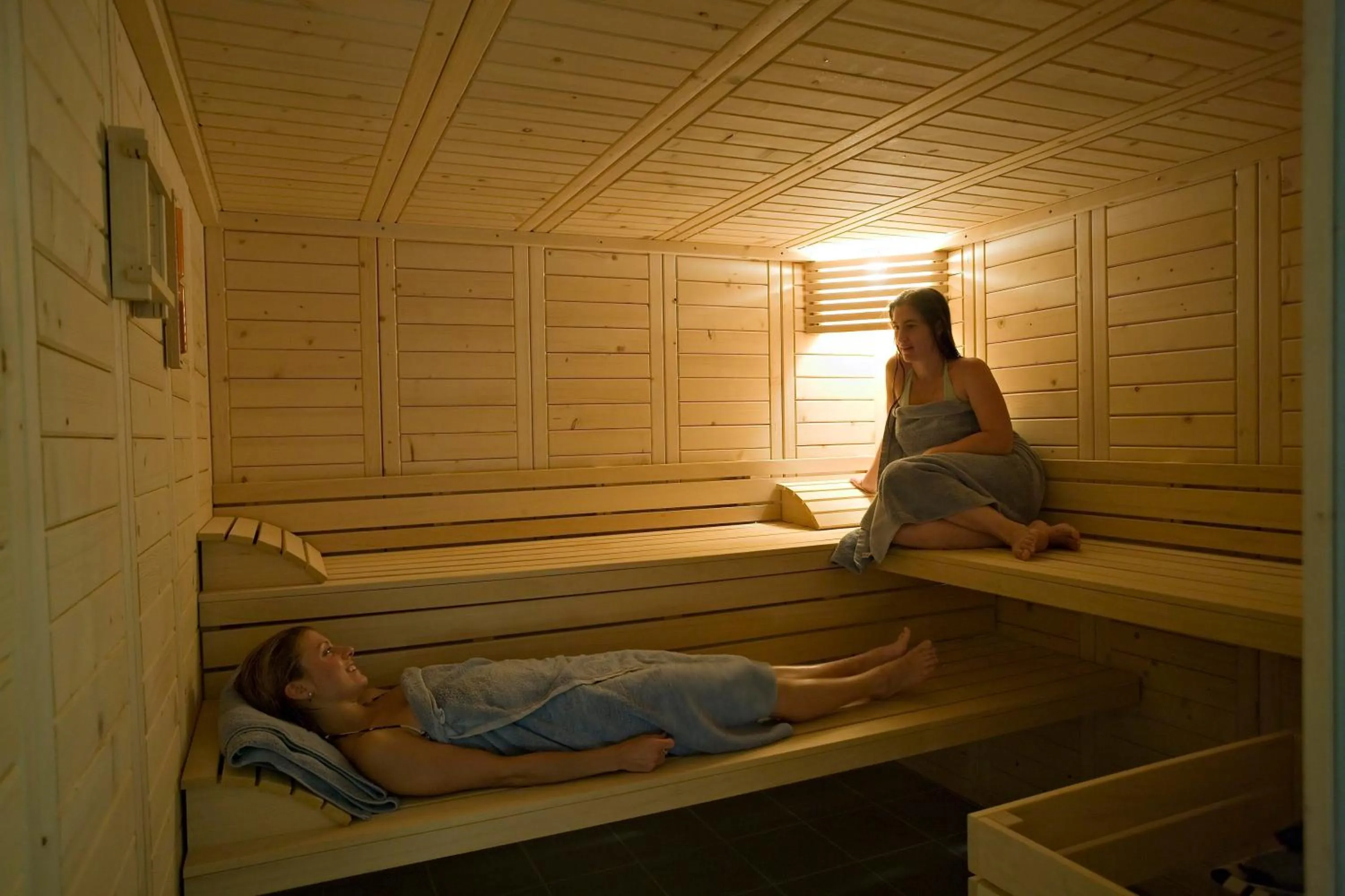 People in Villa Cécile