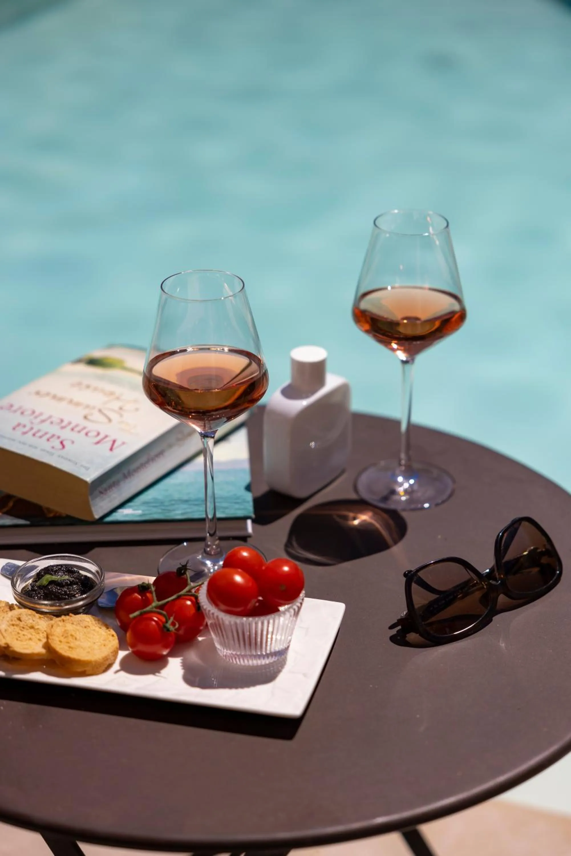 Food and drinks in Villa Cécile