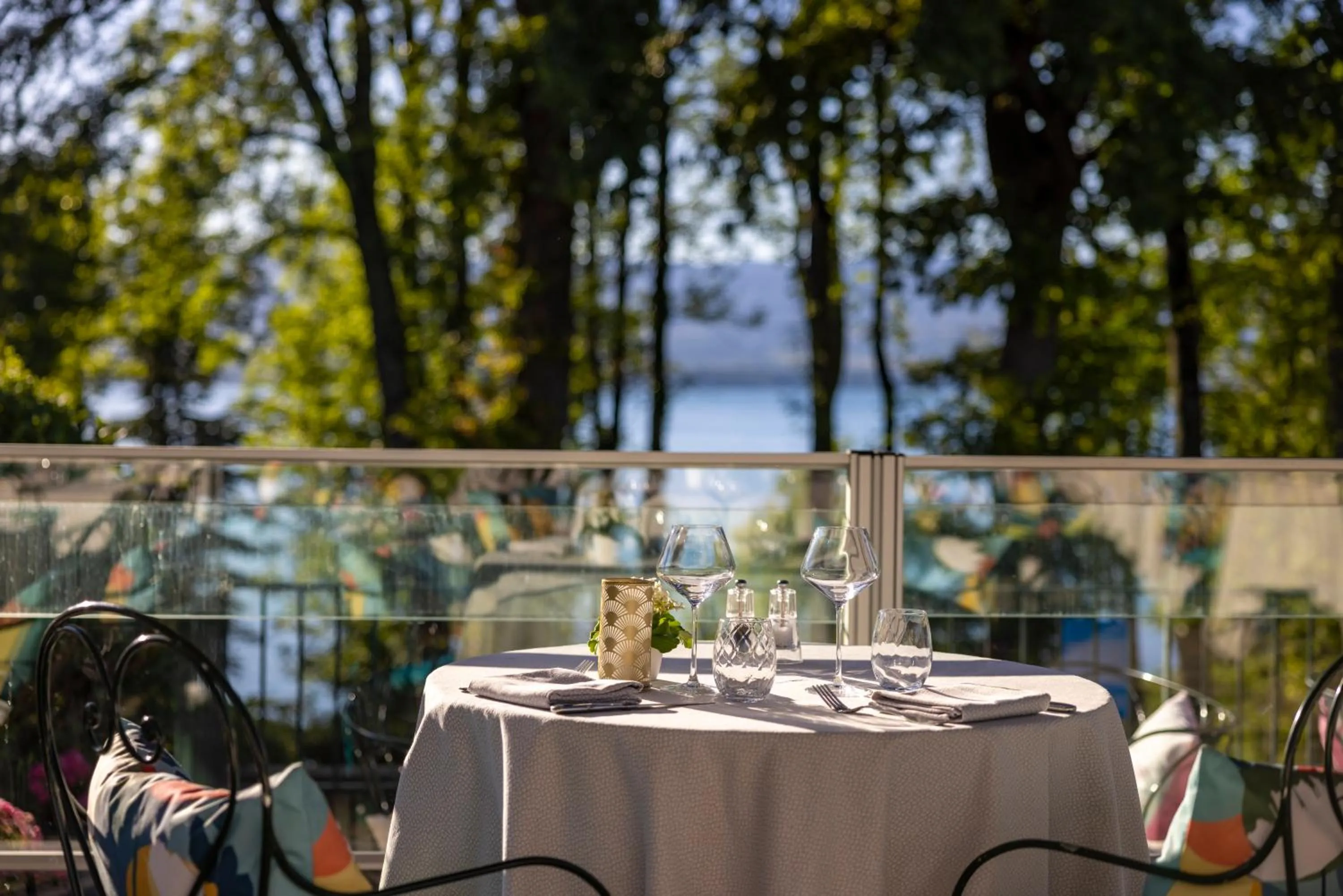 Restaurant/places to eat in Villa Cécile