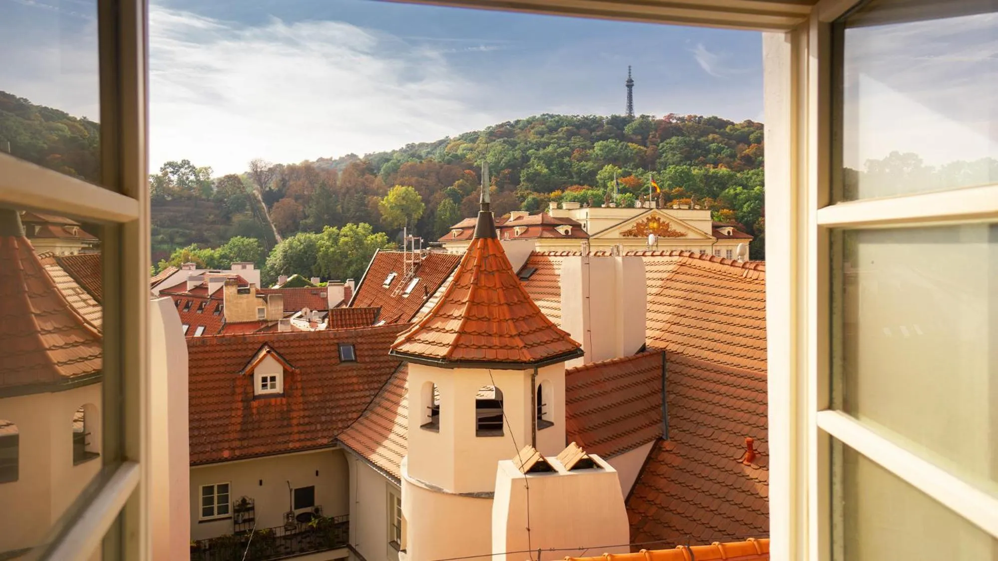 Mountain view in Hotel Golden Key Prague Castle
