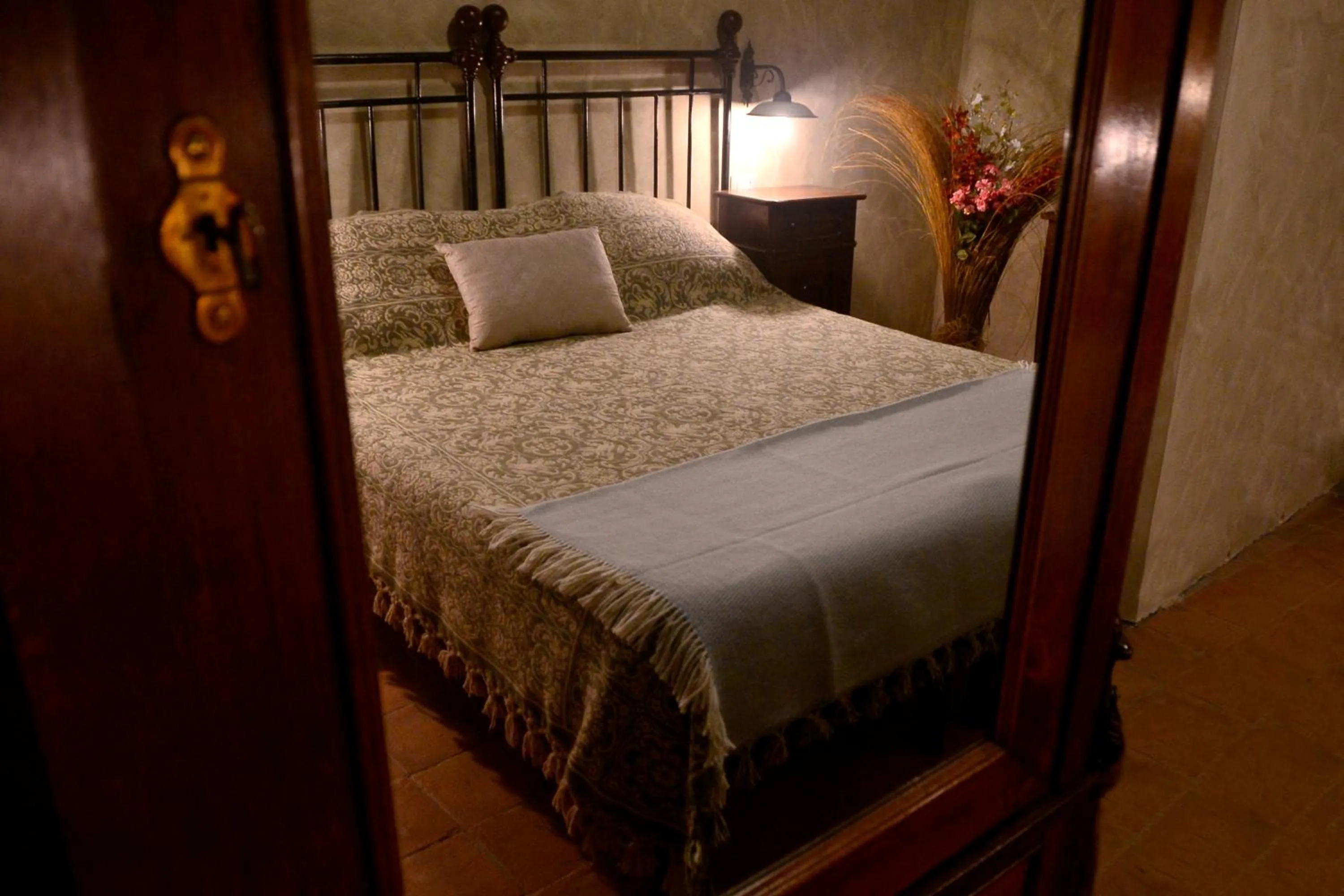 Bed in Robur Marsorum Albergo Diffuso