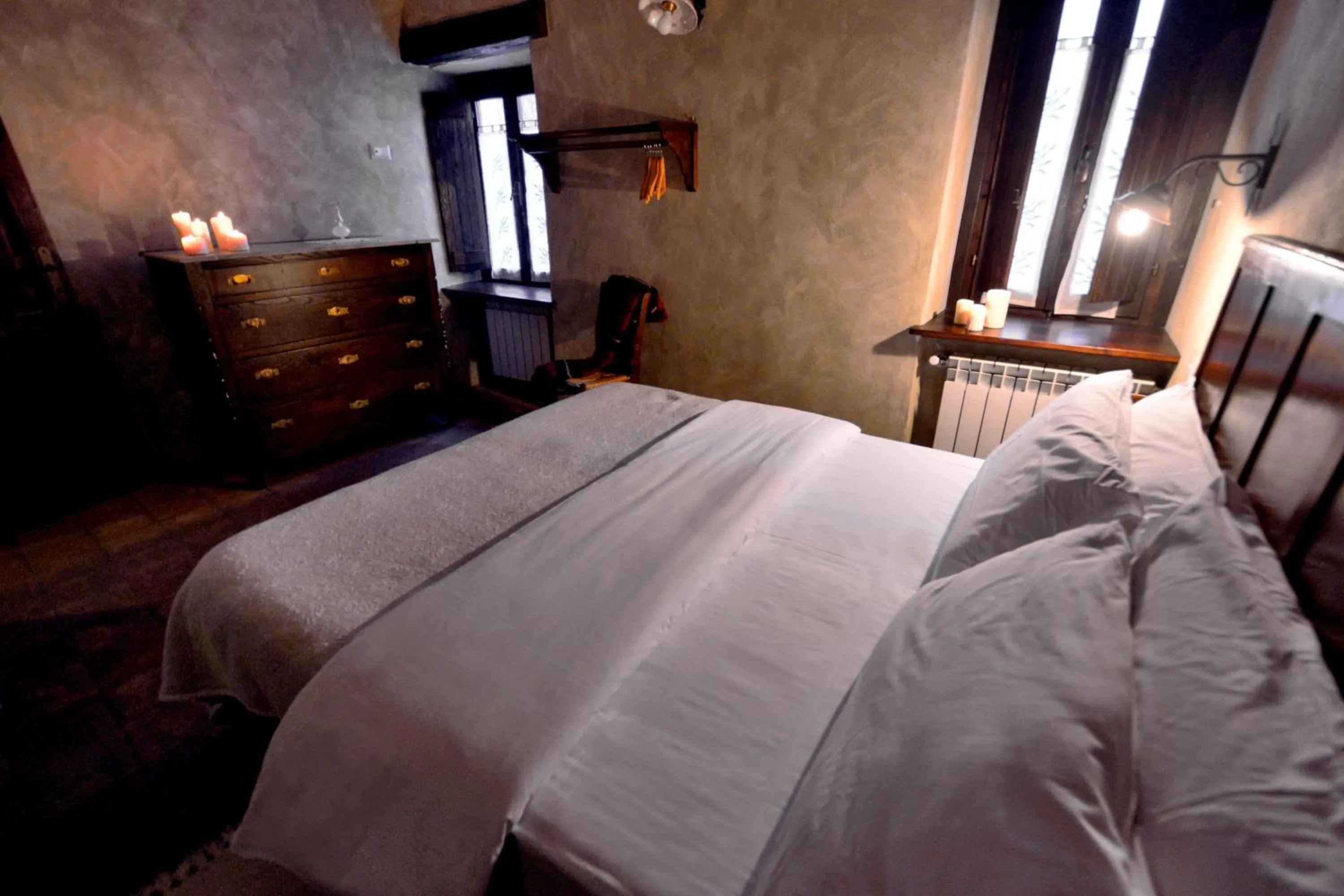 Bed in Robur Marsorum Albergo Diffuso