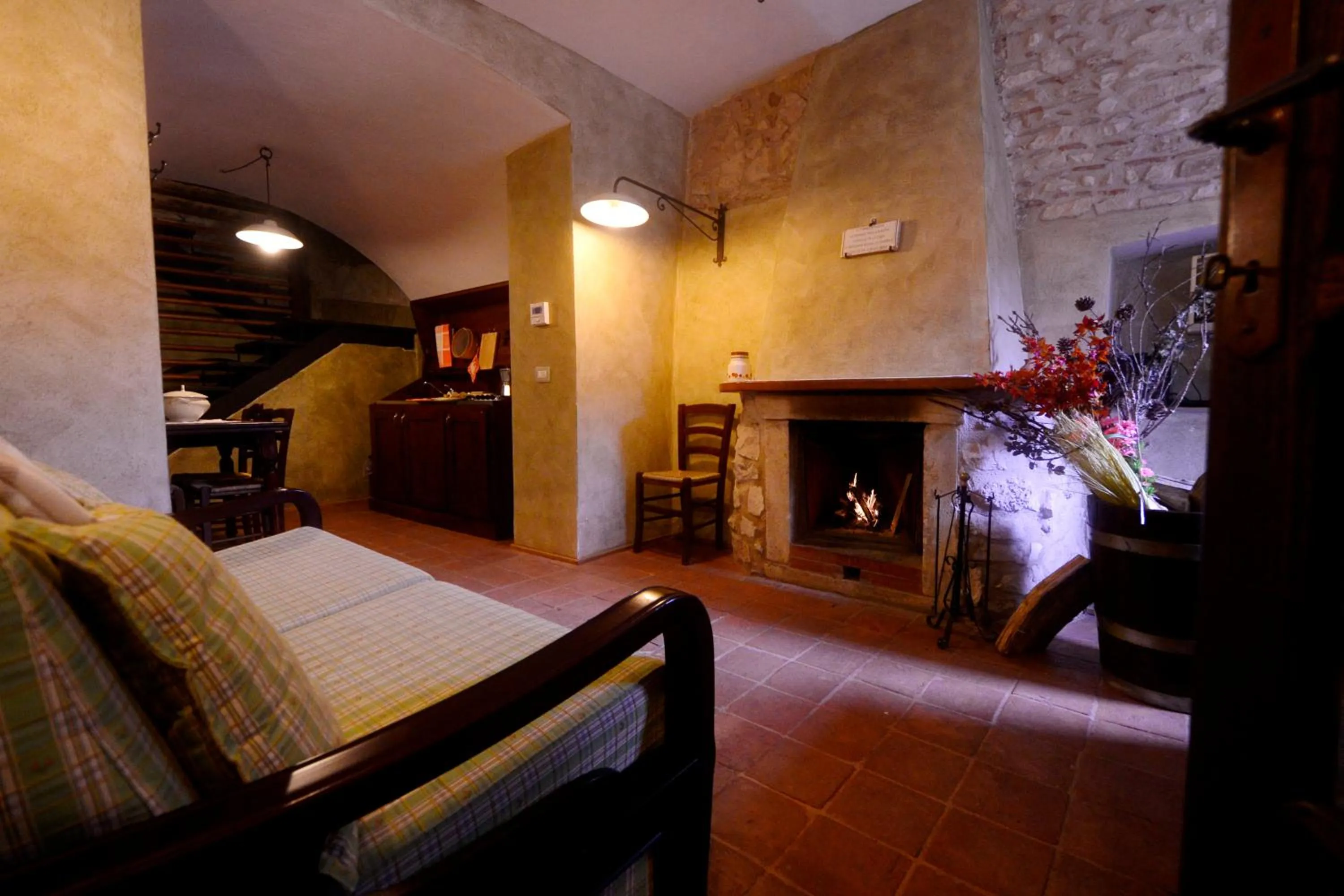 Living room, Bed in Robur Marsorum Albergo Diffuso