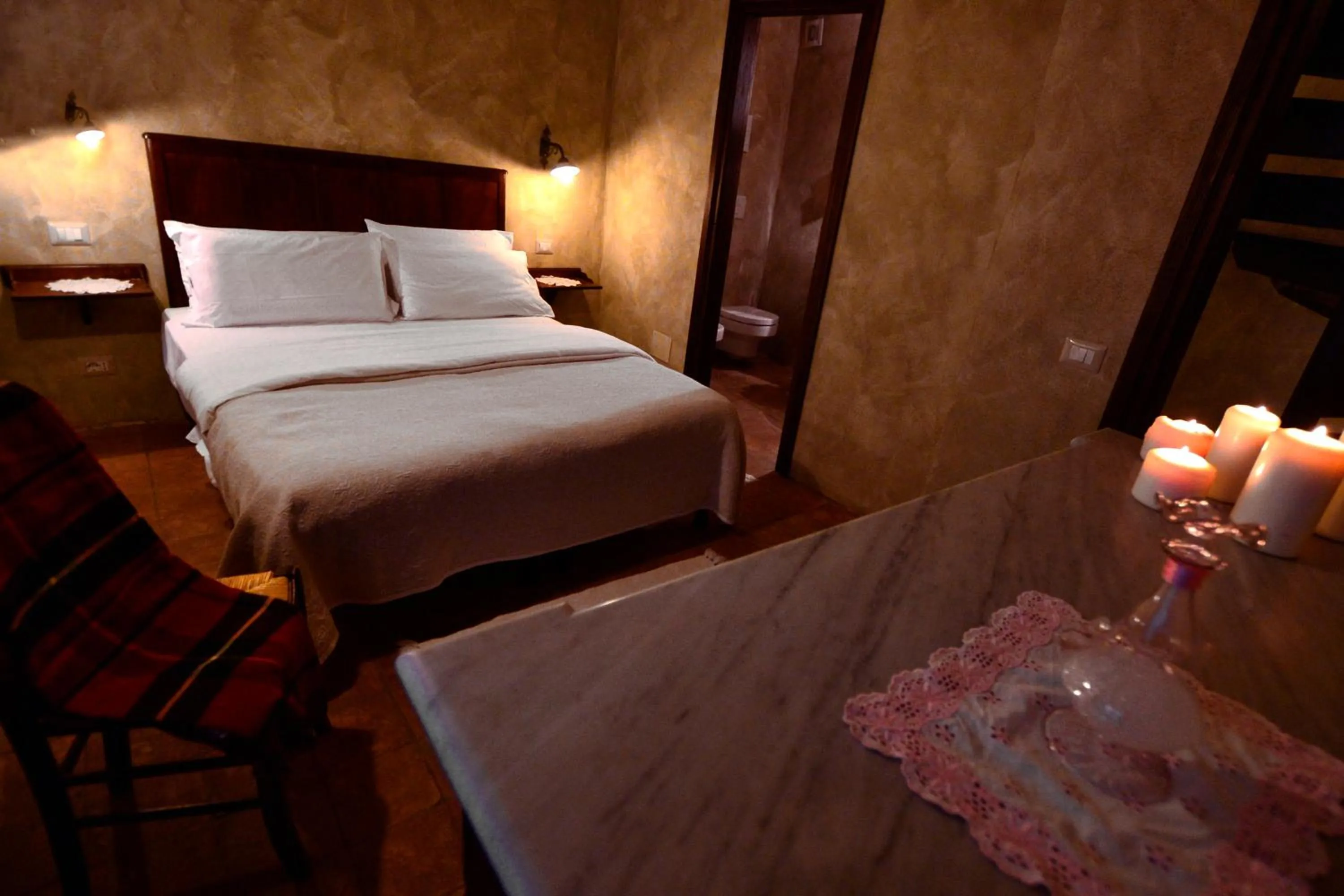 Bed in Robur Marsorum Albergo Diffuso