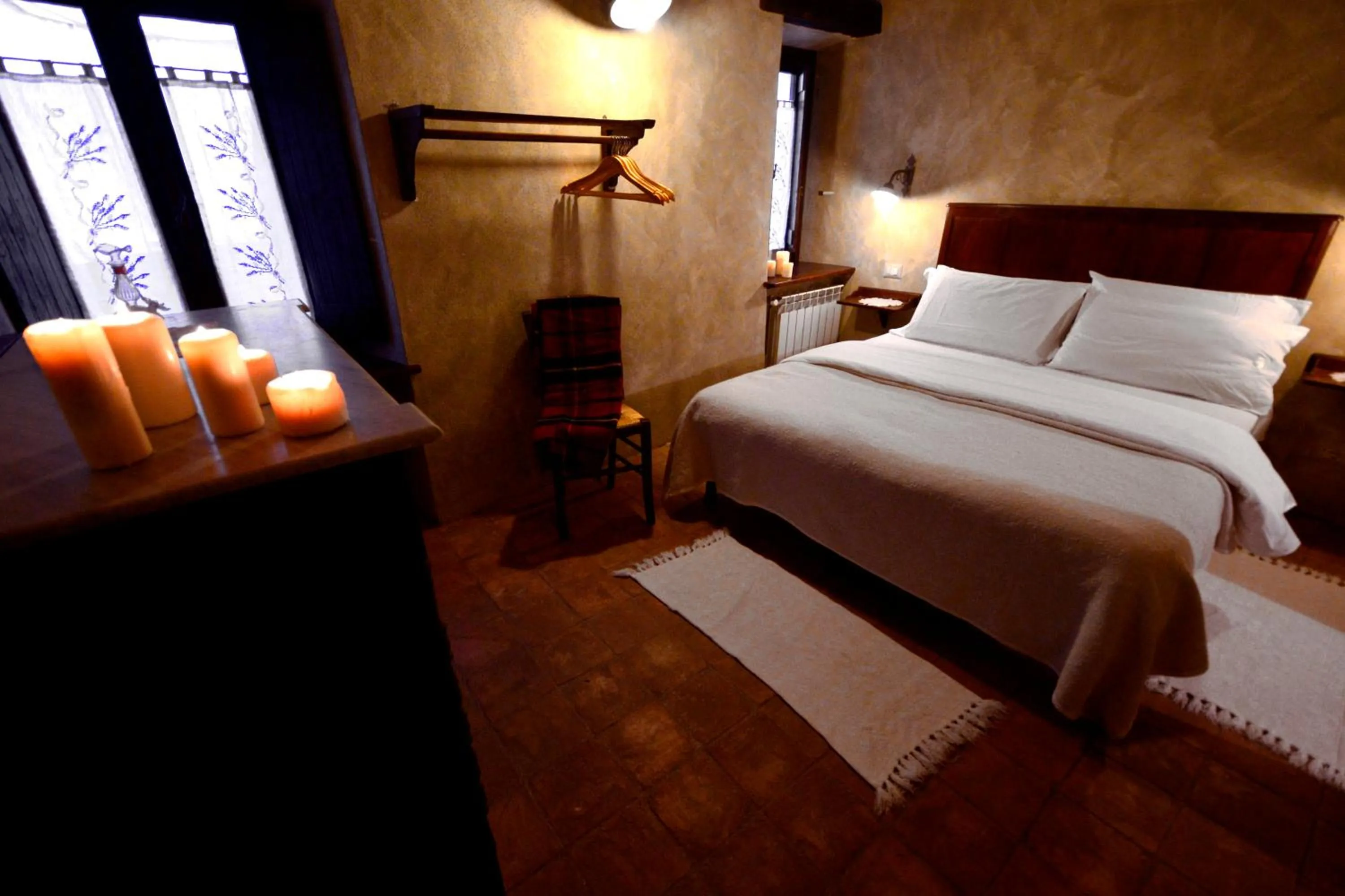 Bed in Robur Marsorum Albergo Diffuso