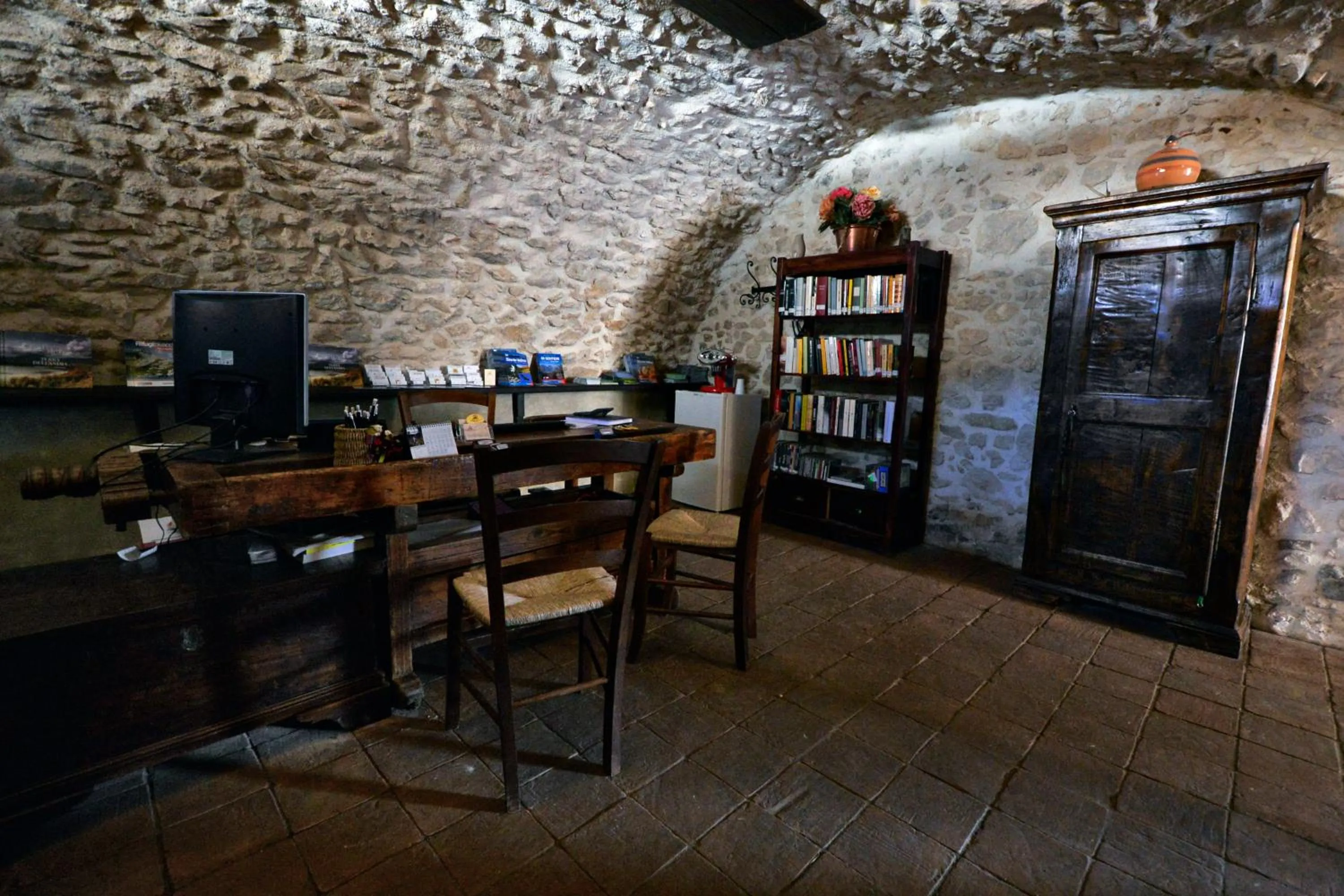 Decorative detail in Robur Marsorum Albergo Diffuso