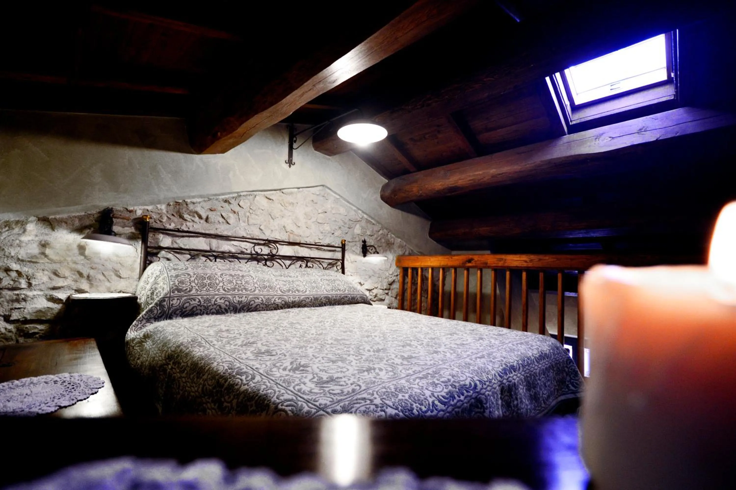 Bed in Robur Marsorum Albergo Diffuso