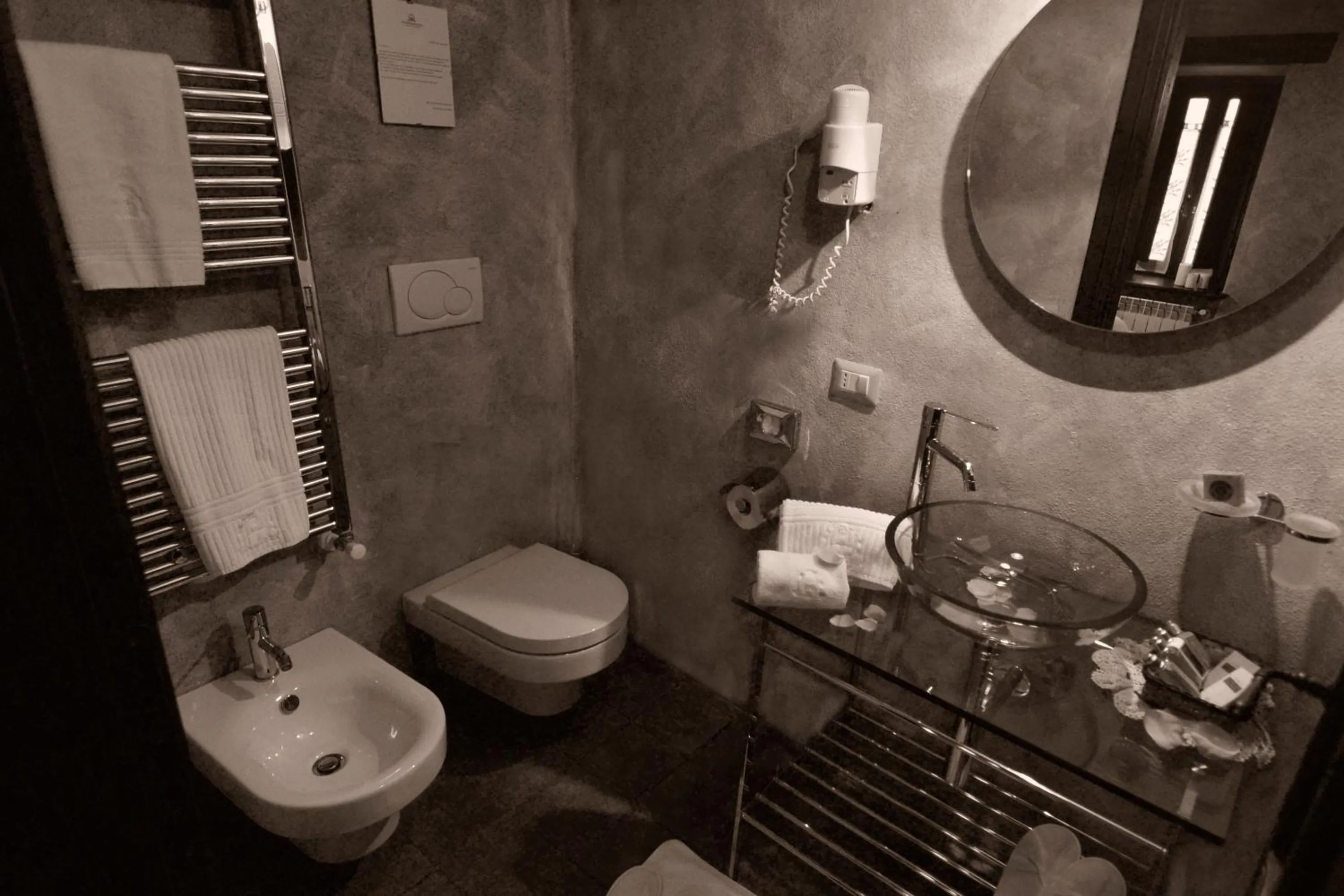 Bathroom in Robur Marsorum Albergo Diffuso
