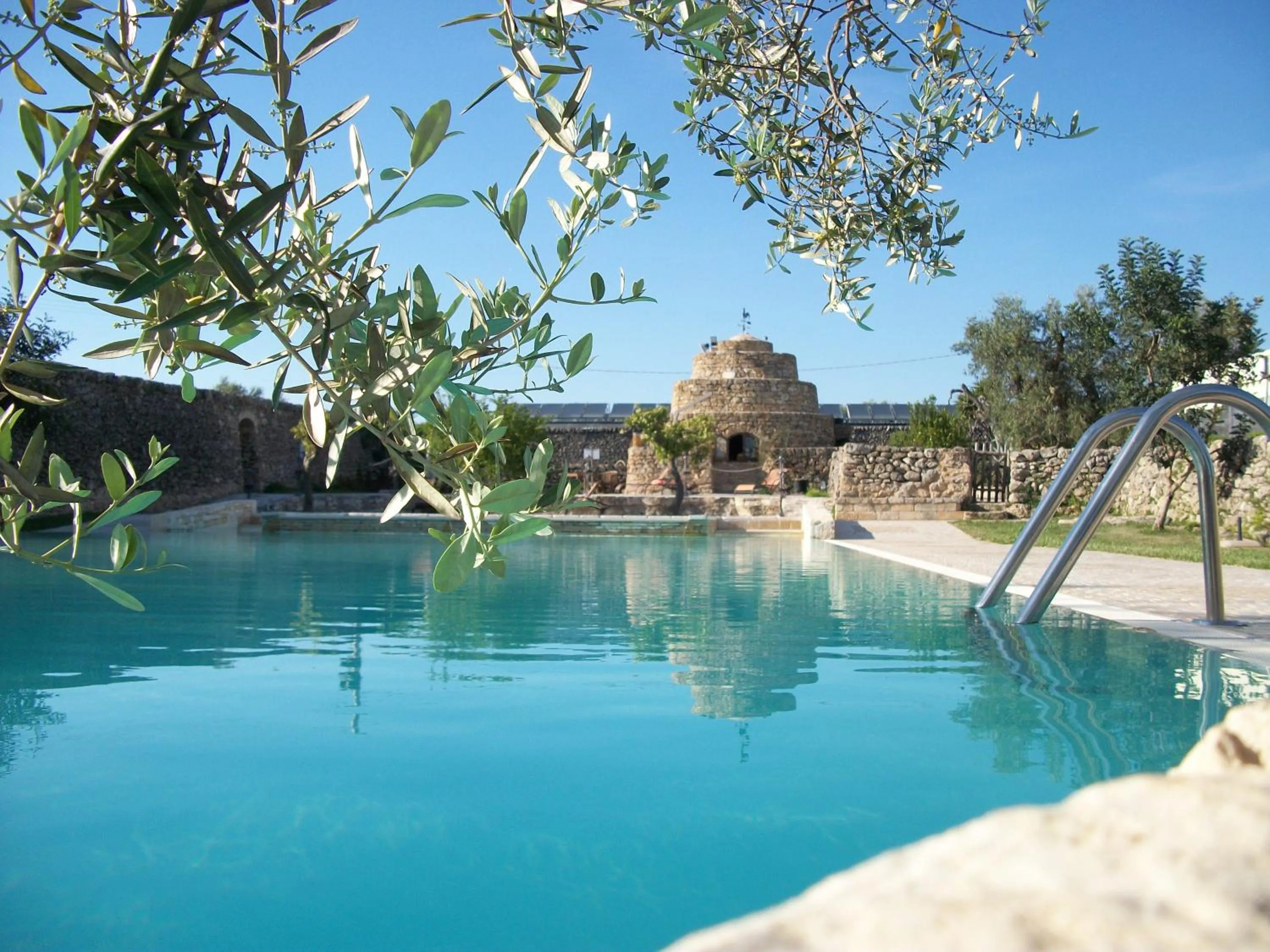 Swimming pool in Masseria Bosco & Masseria Strazzati