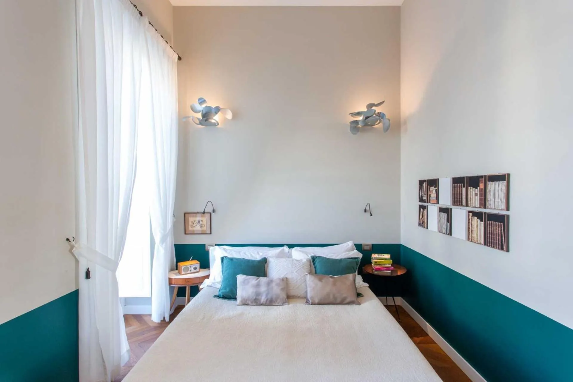 Decorative detail, Bed in Accademia 39