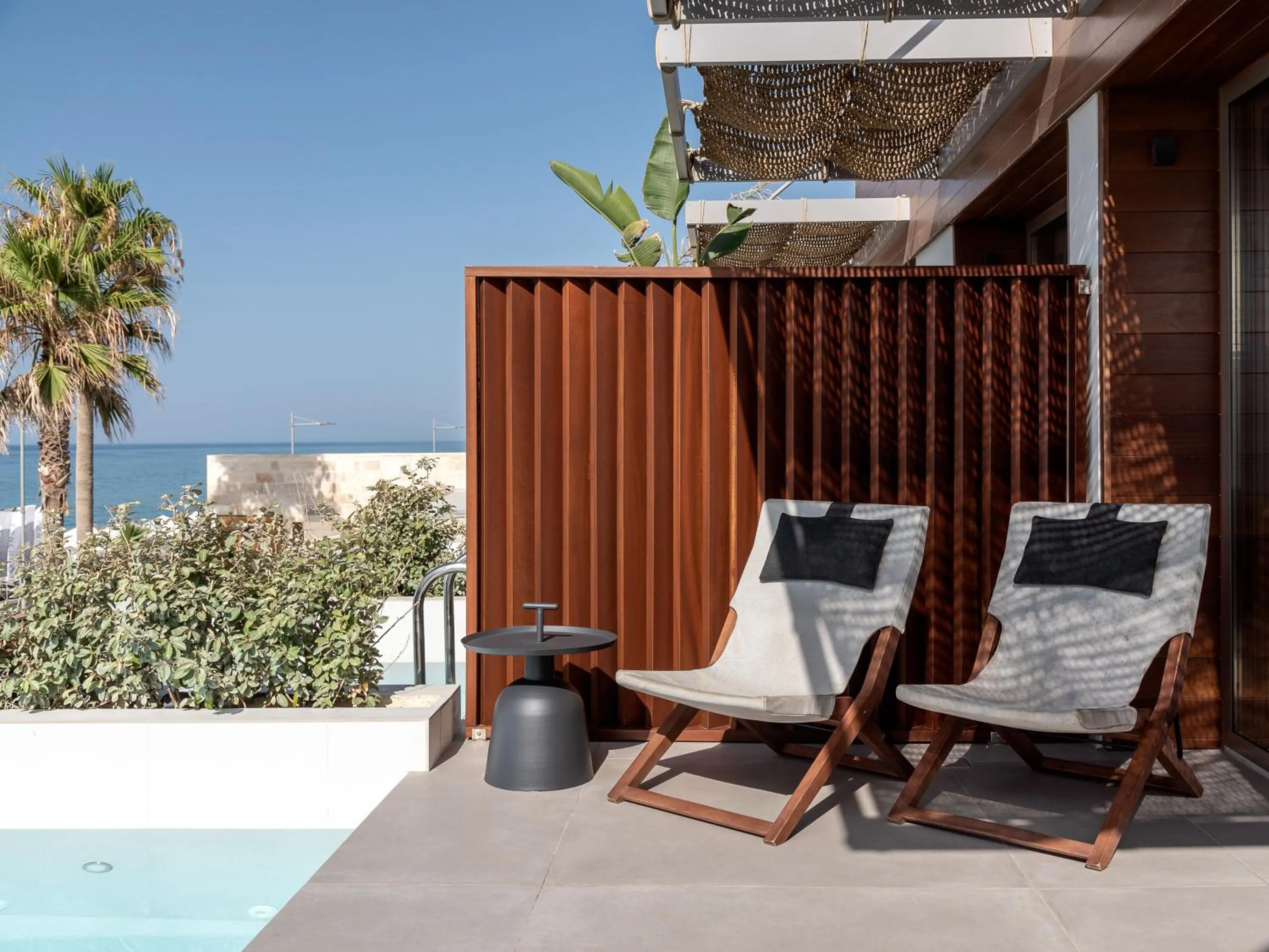 Ikones Seafront Luxury Suites