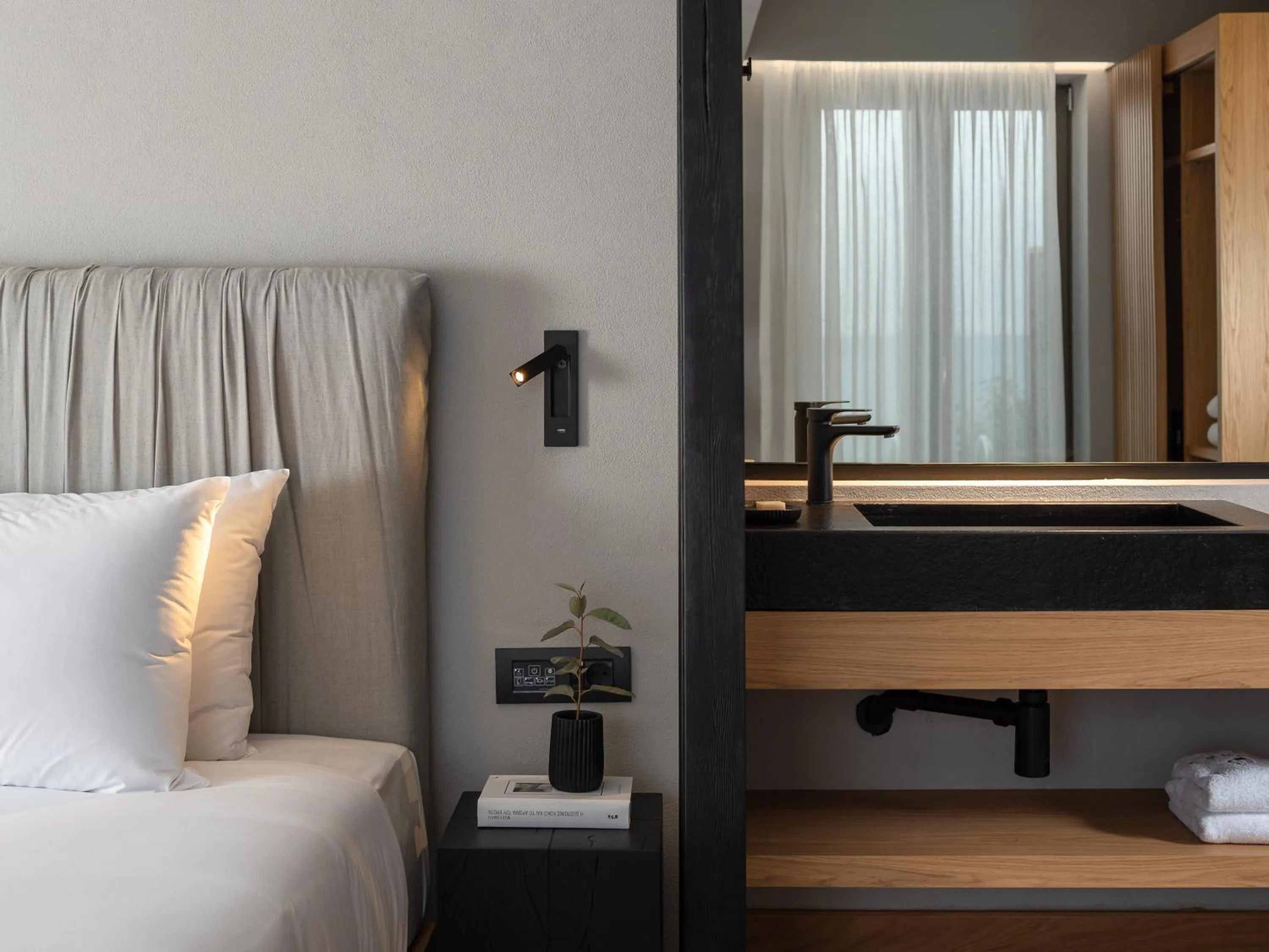 Ikones Seafront Luxury Suites